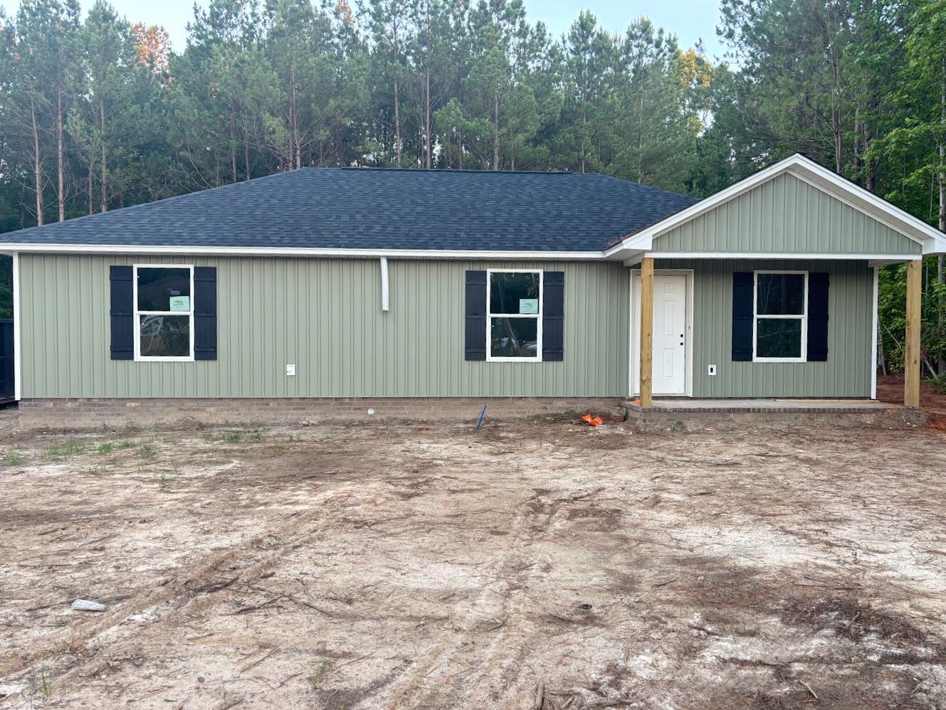 Photo 1 of 15 — 470 Lee Street, Sumter, SC 29150