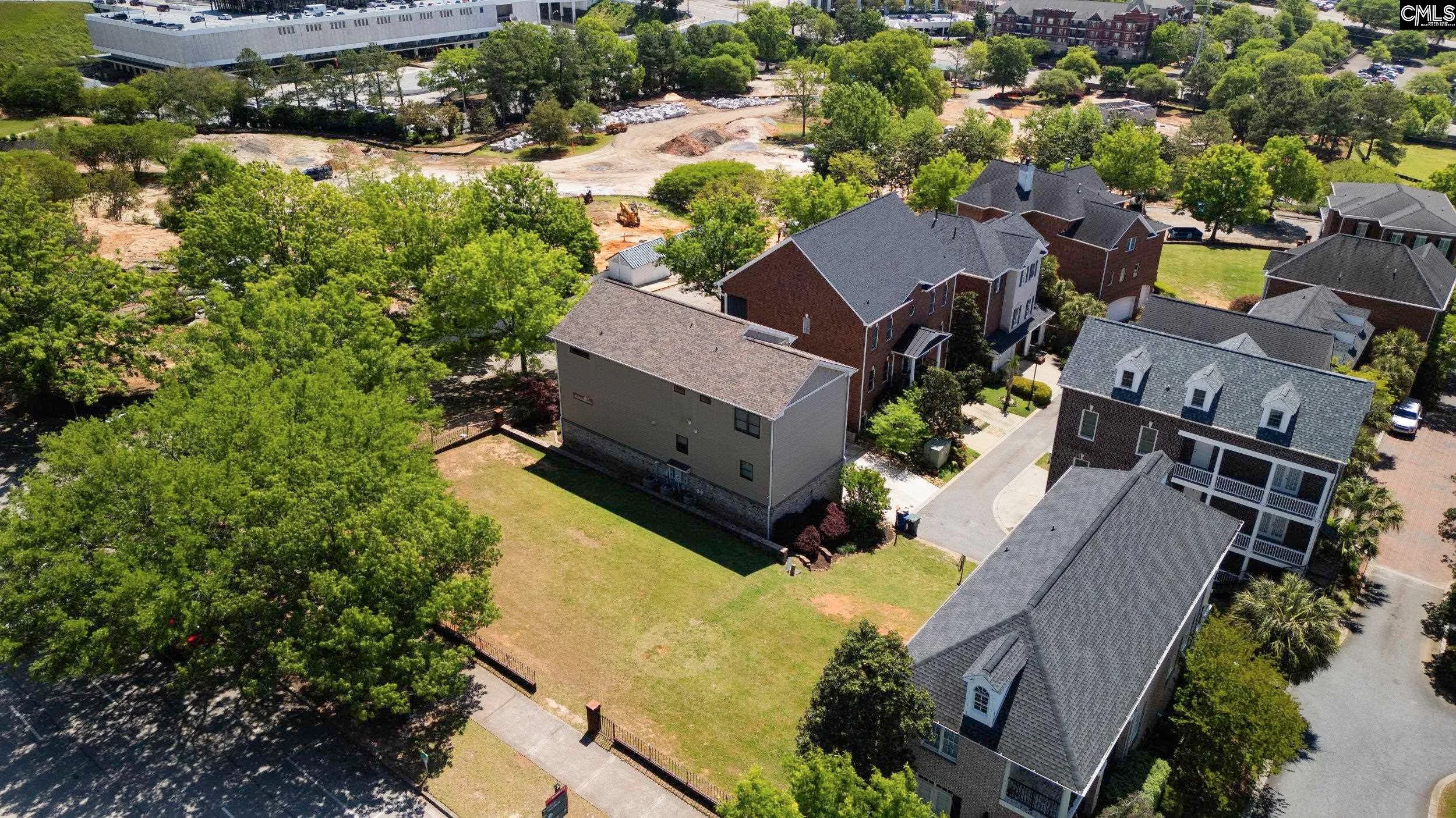 824 Laurel Street