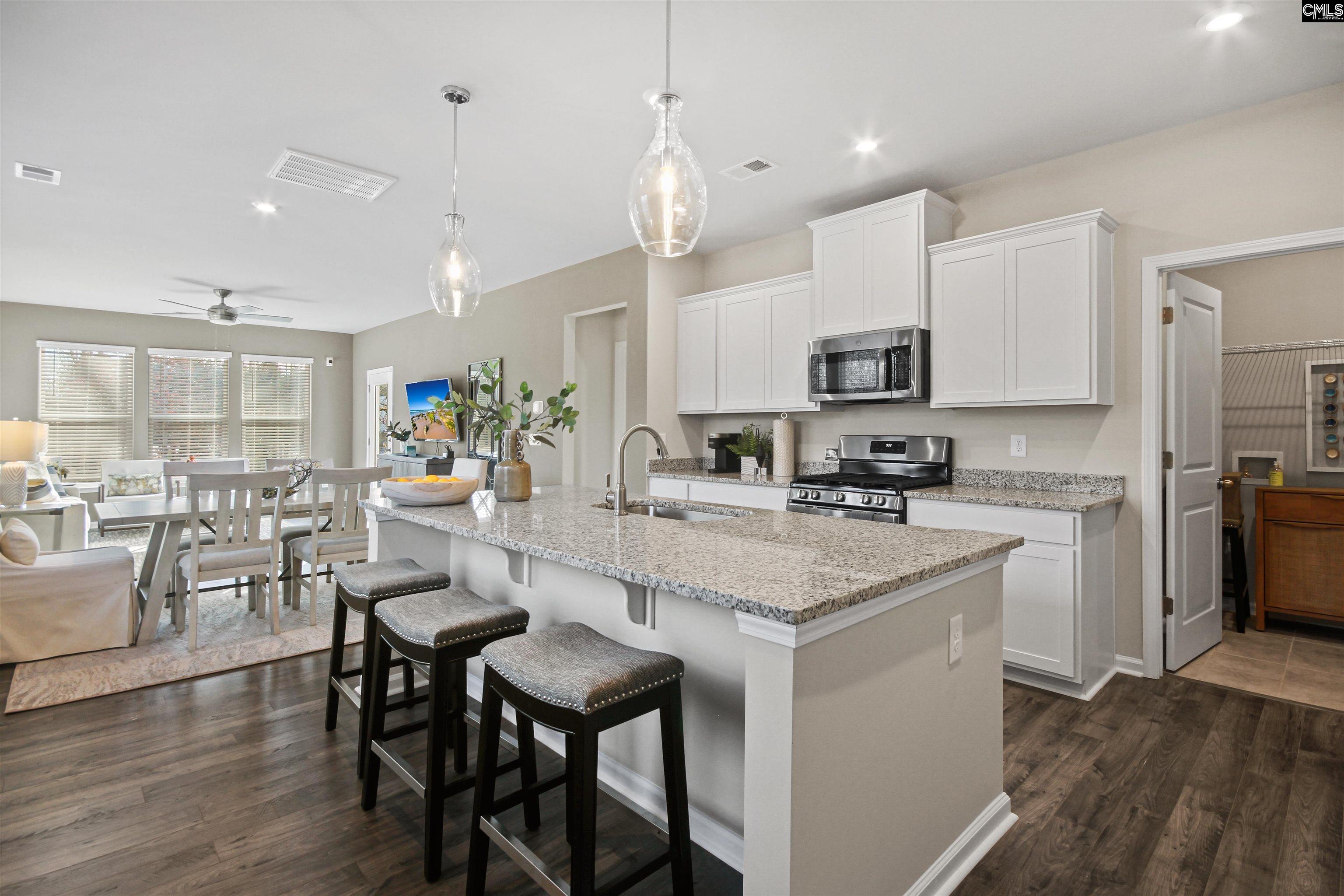 827 Huxley Lane
