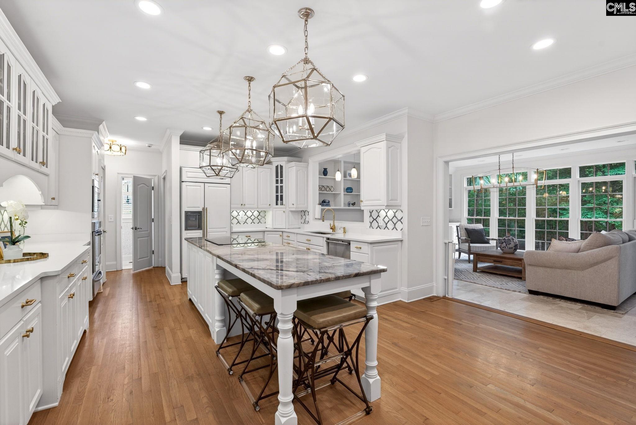 4 Ridge Cliff Court