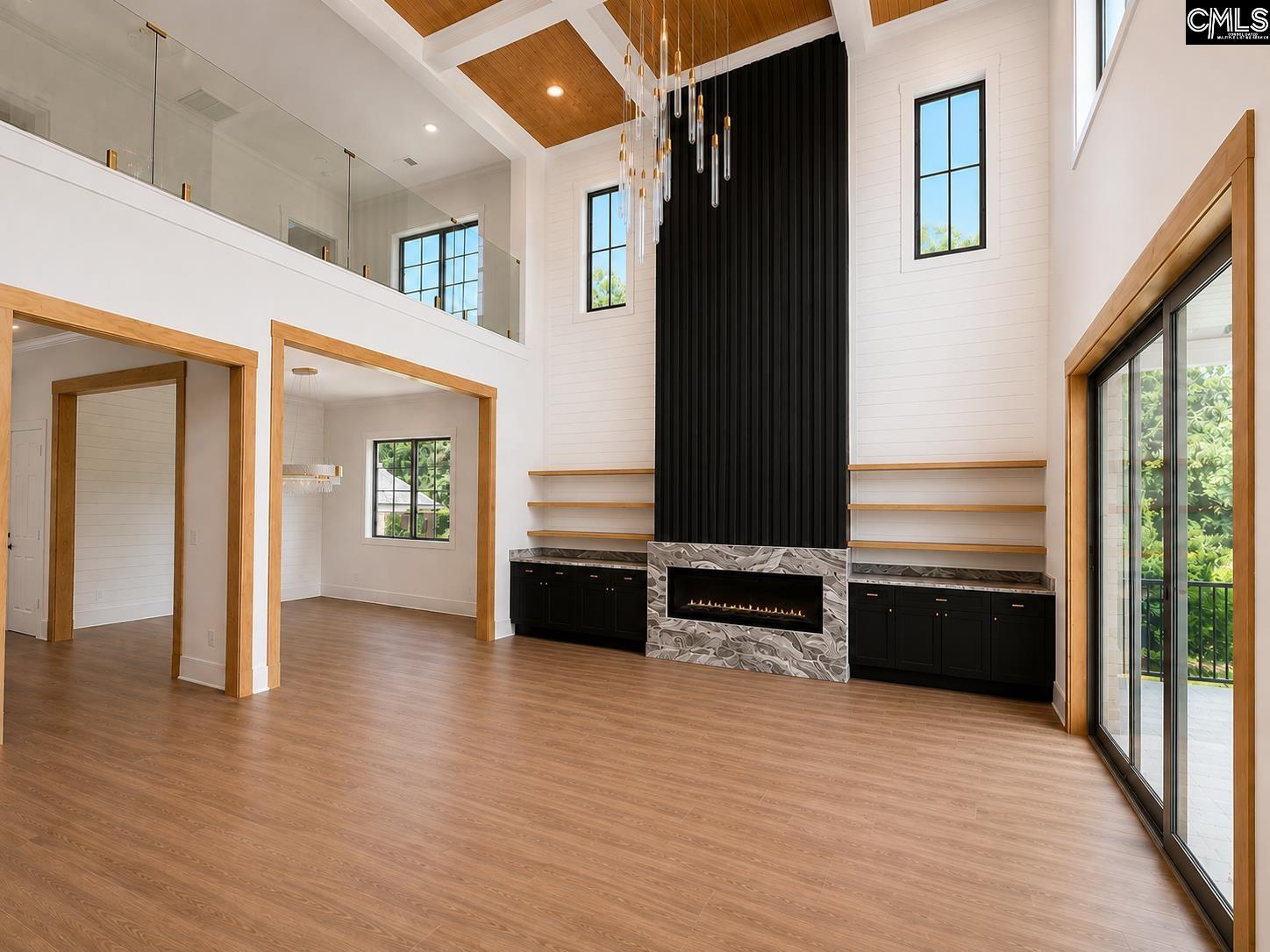 346 Arrowleaf Lane E