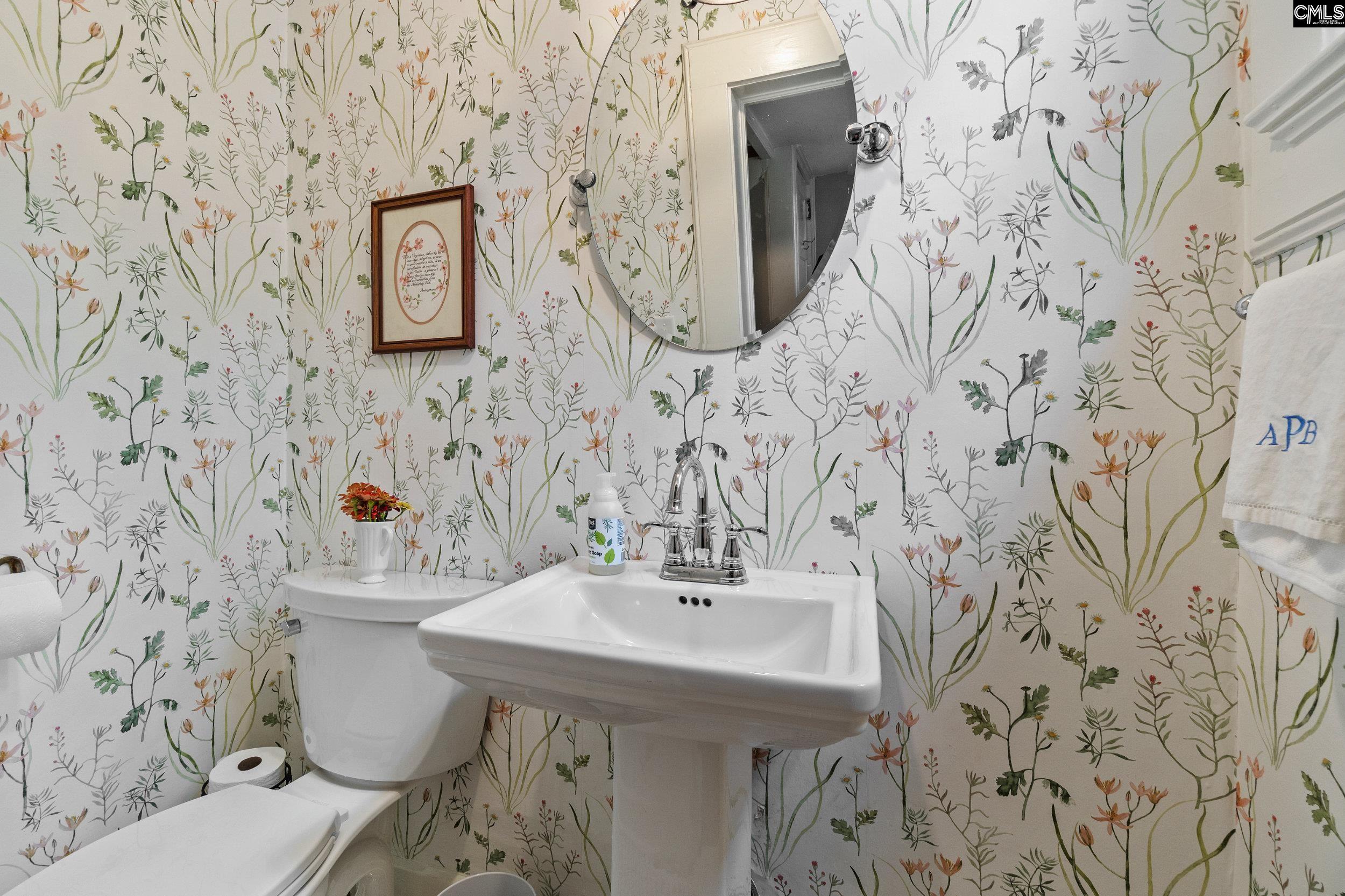 Columbia, South Carolina 29205, United States, 4 Bedrooms Bedrooms, ,4 BathroomsBathrooms,Residential,Pending,37368