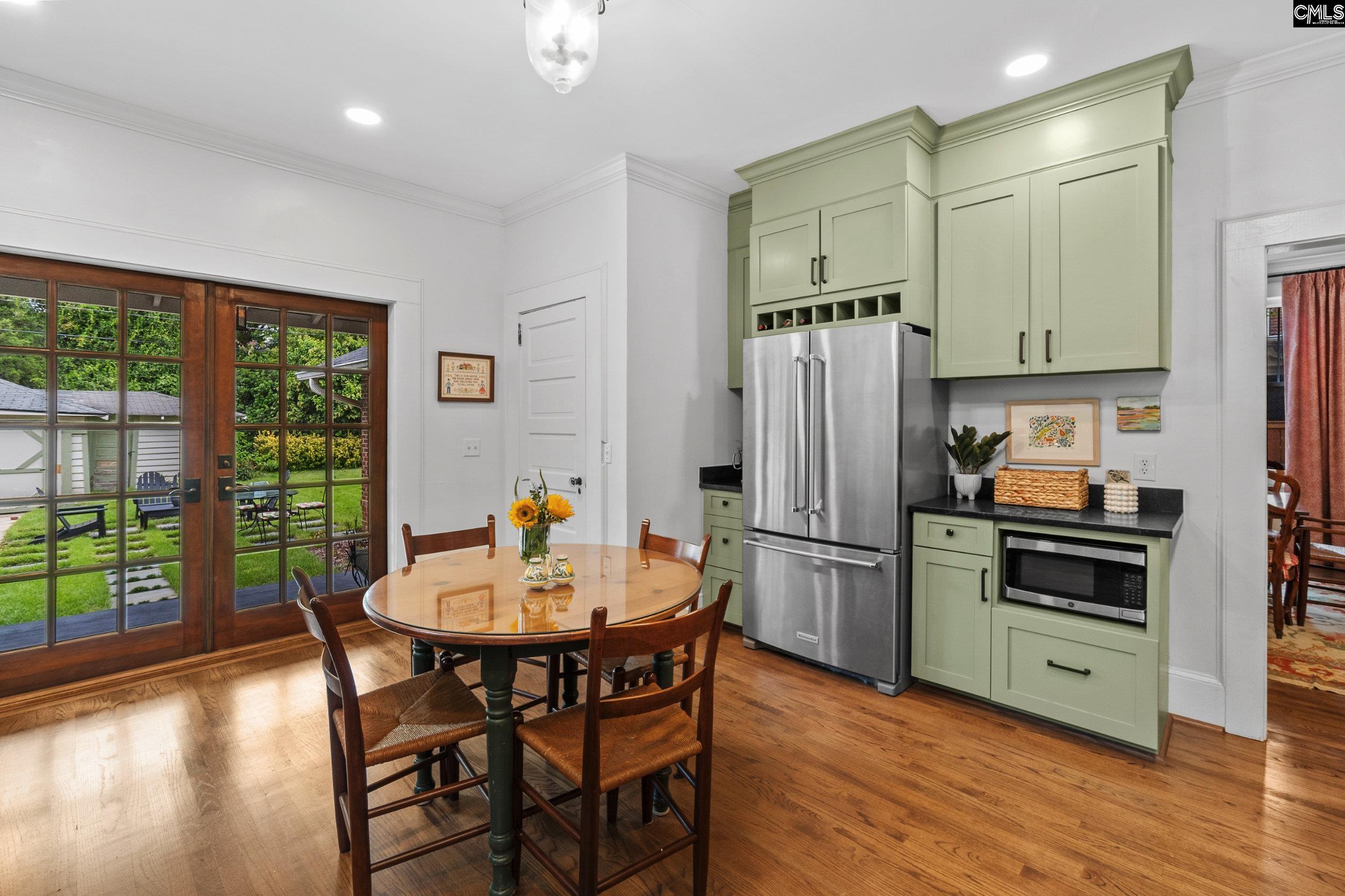 Columbia, South Carolina 29205, United States, 4 Bedrooms Bedrooms, ,4 BathroomsBathrooms,Residential,Pending,37368