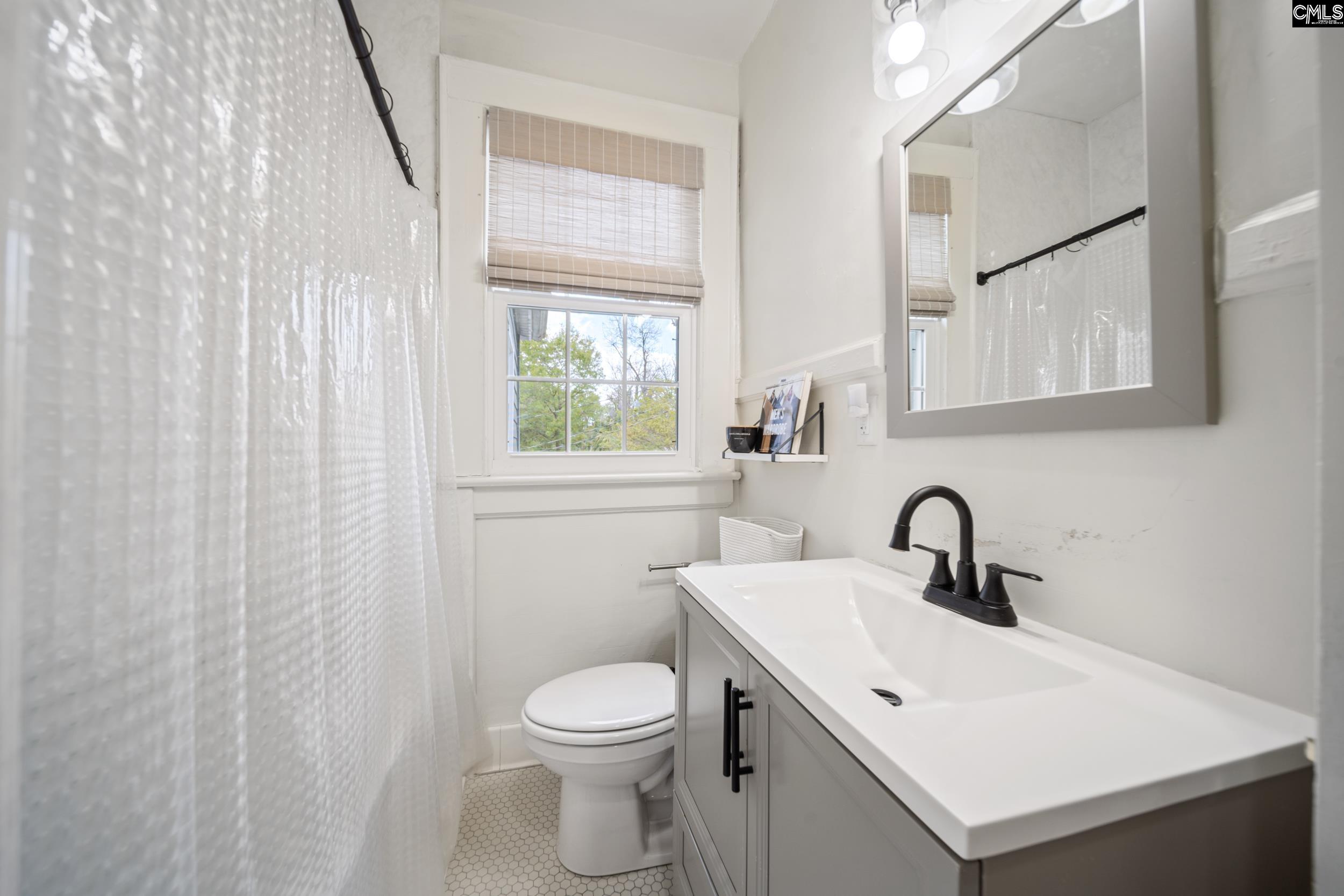 Columbia, South Carolina 29205, United States, 6 Bedrooms Bedrooms, ,7 BathroomsBathrooms,Residential,Pending,103285