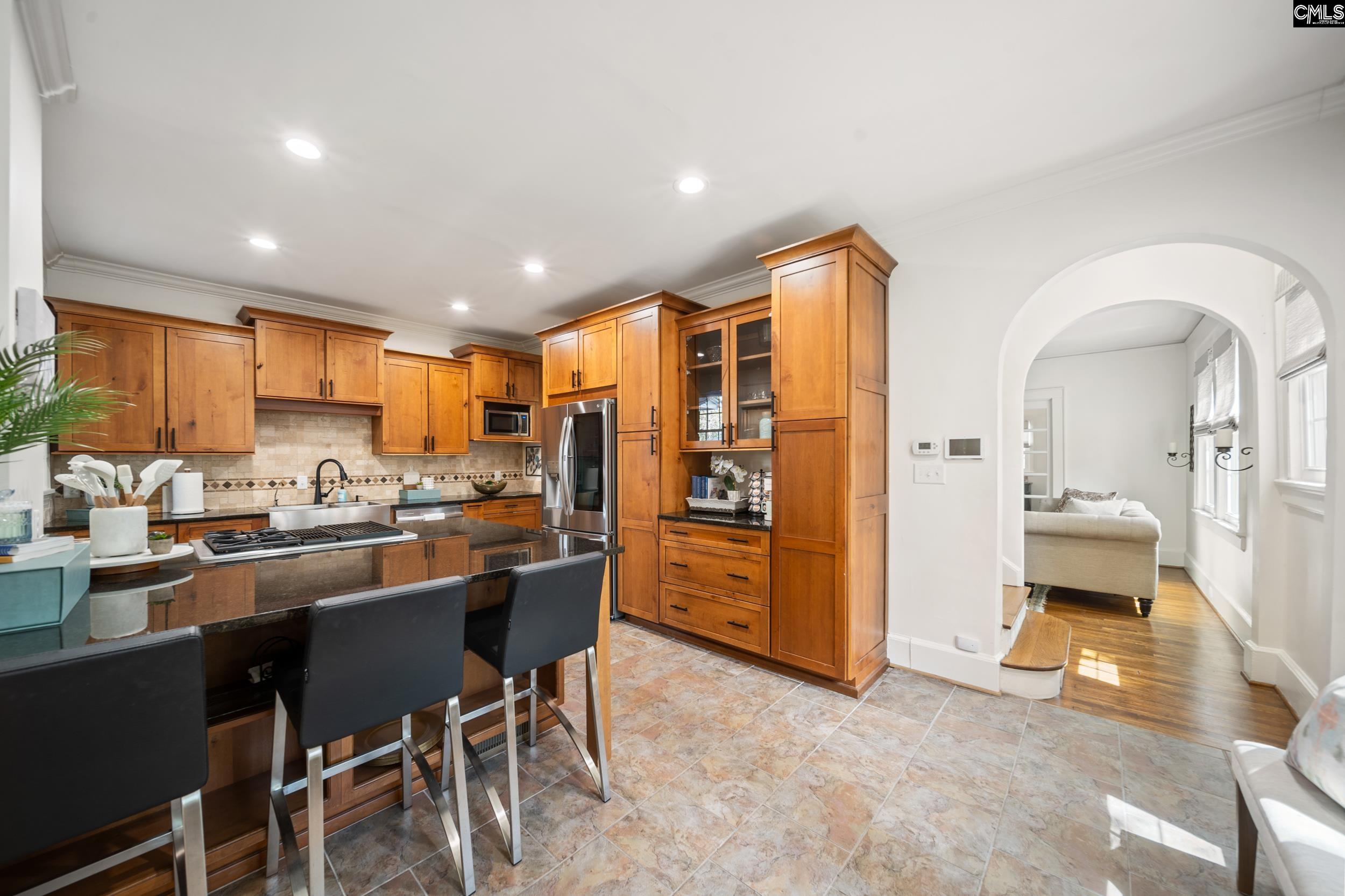 Columbia, South Carolina 29205, United States, 6 Bedrooms Bedrooms, ,7 BathroomsBathrooms,Residential,Pending,103285