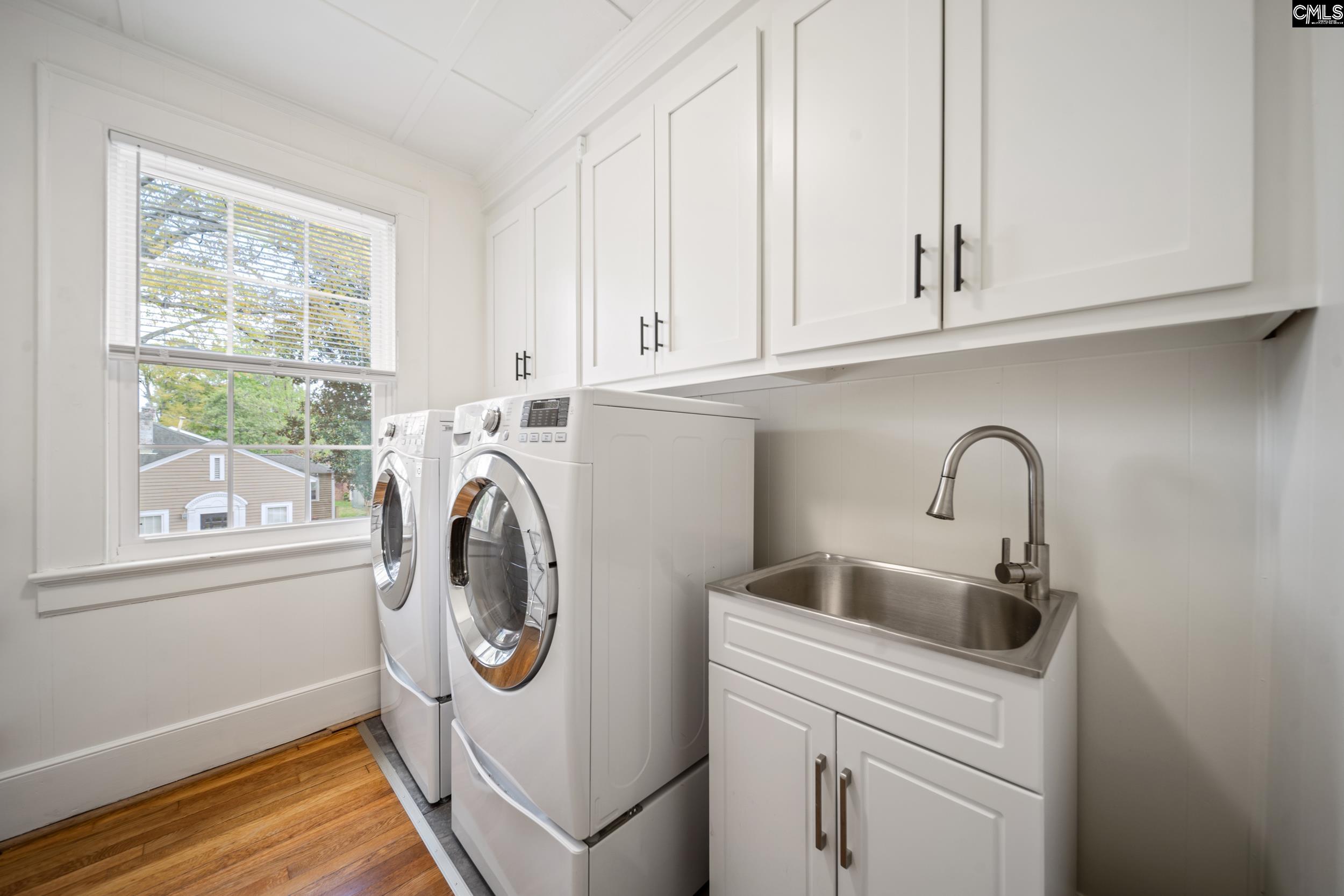 Columbia, South Carolina 29205, United States, 6 Bedrooms Bedrooms, ,7 BathroomsBathrooms,Residential,Pending,103285