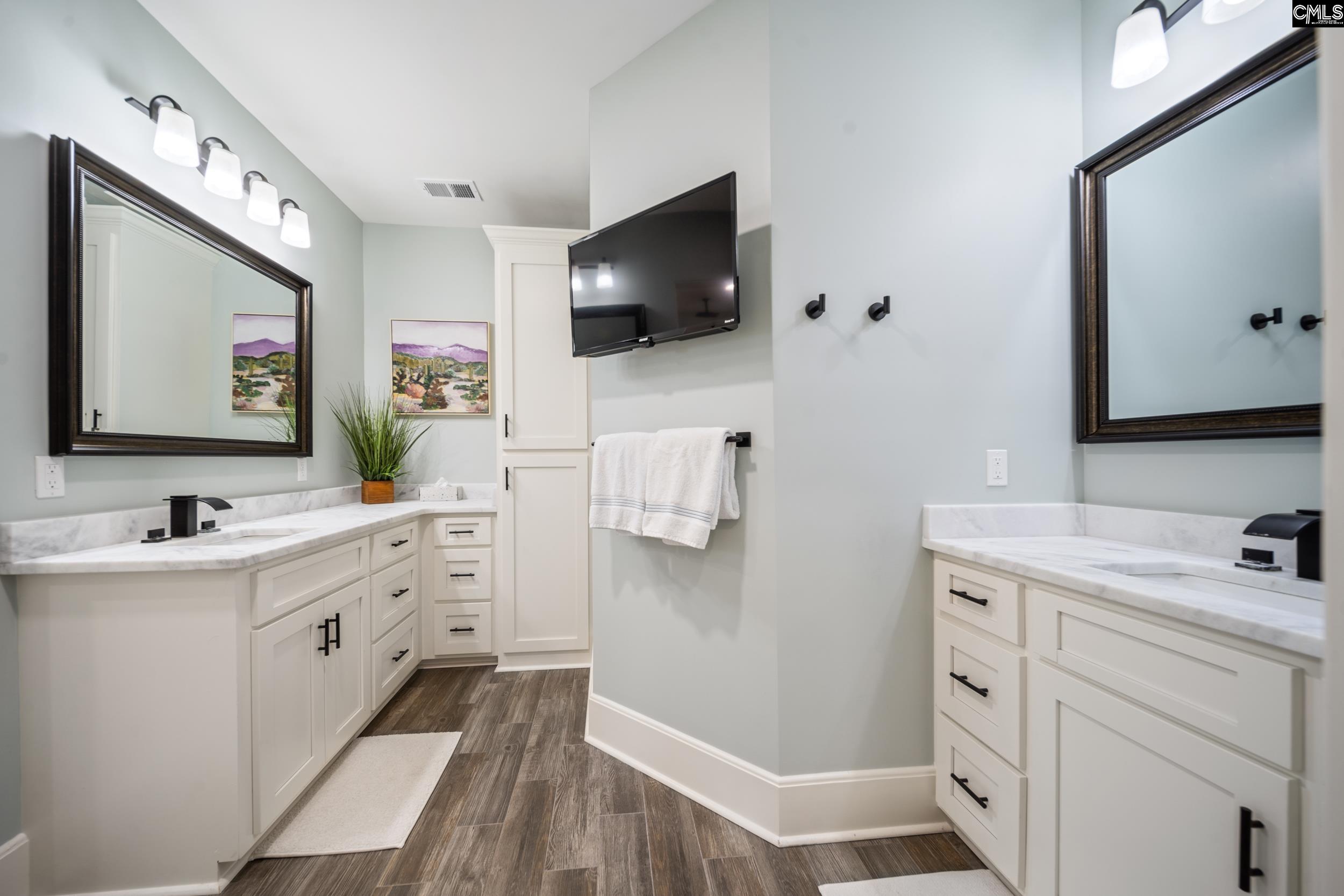 Columbia, South Carolina 29205, United States, 6 Bedrooms Bedrooms, ,7 BathroomsBathrooms,Residential,Pending,103285