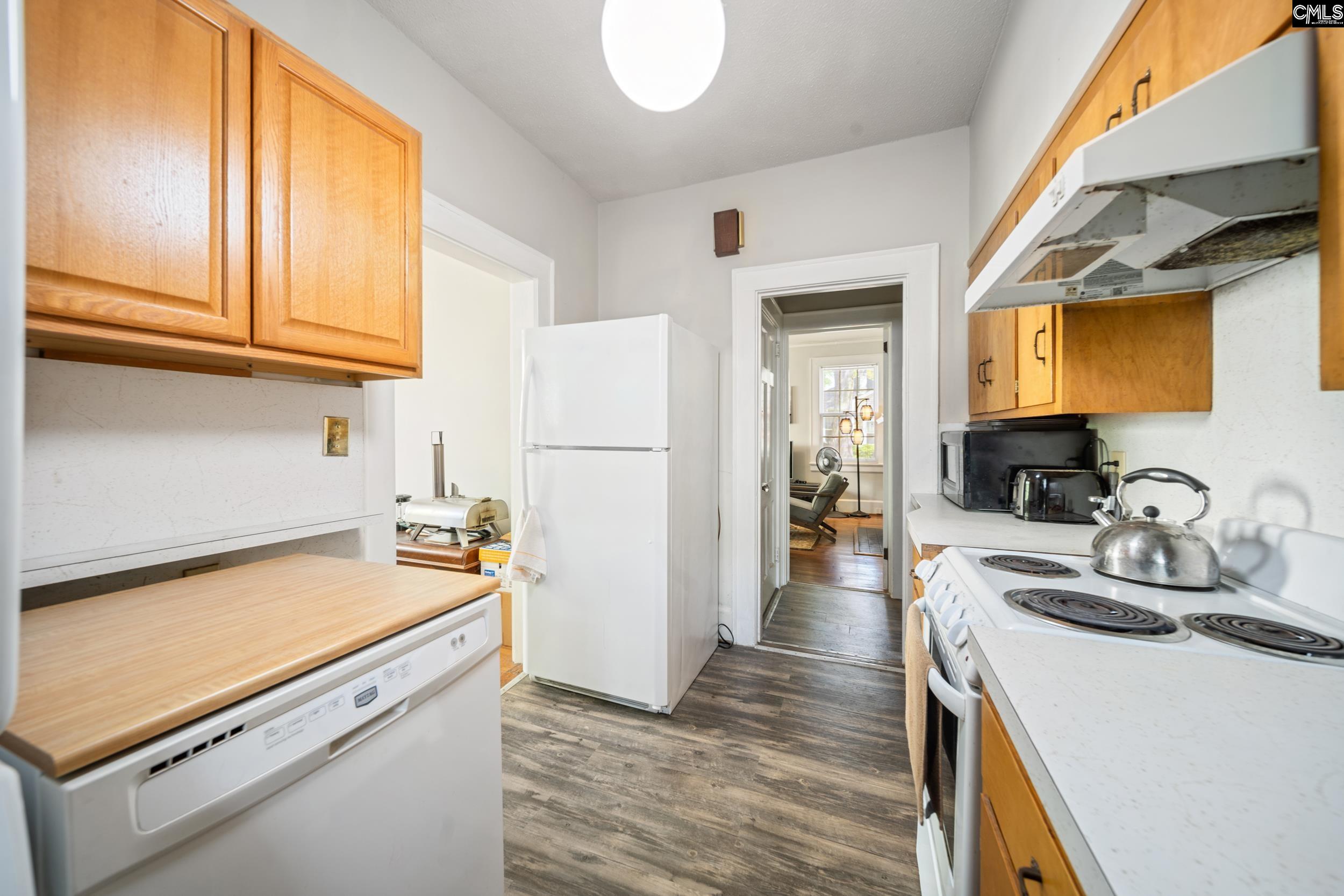 Columbia, South Carolina 29205, United States, 6 Bedrooms Bedrooms, ,7 BathroomsBathrooms,Residential,Pending,103285