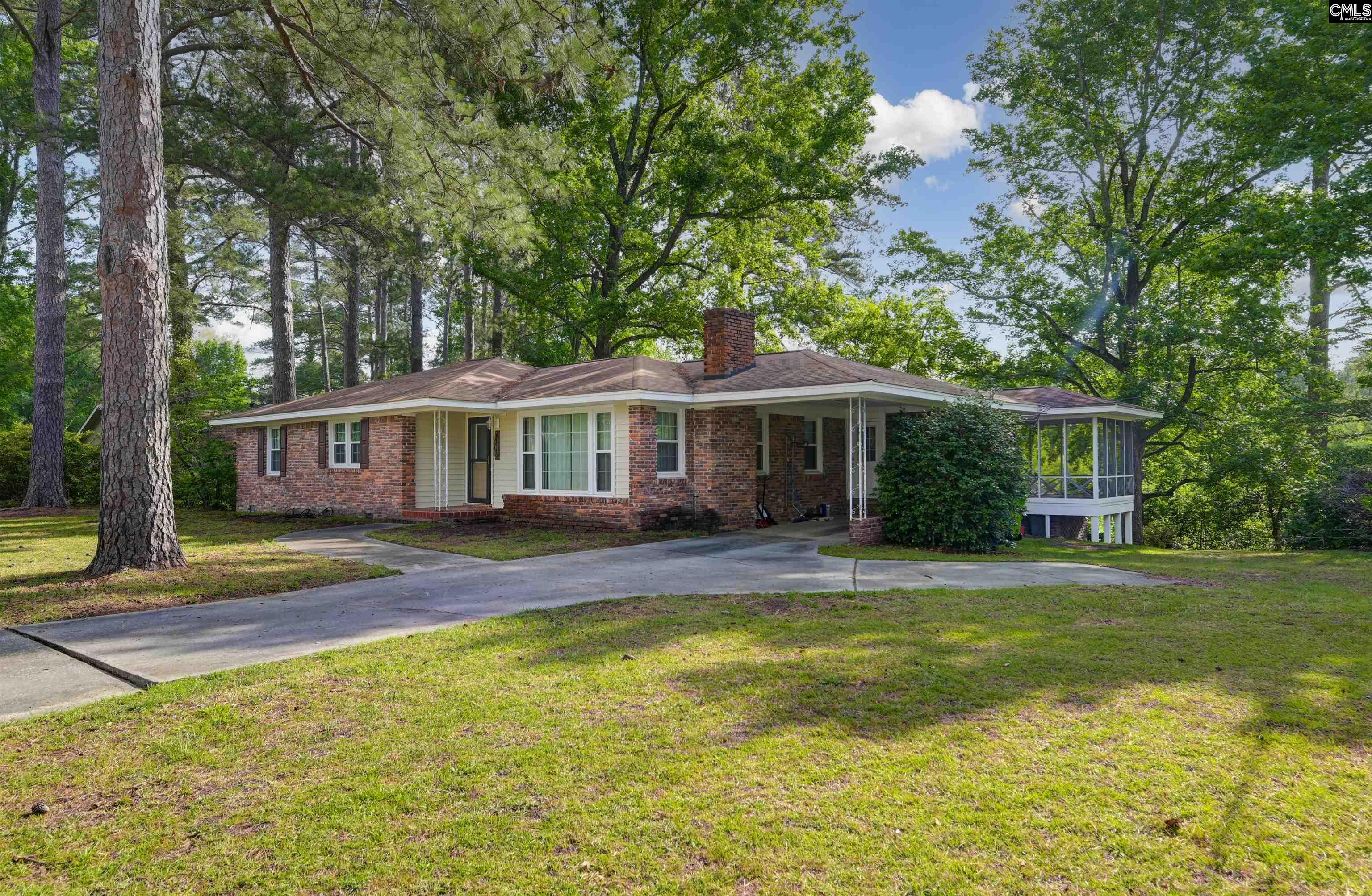 7608 Edgewater Drive