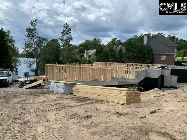 302 Aiken Hunt Circle