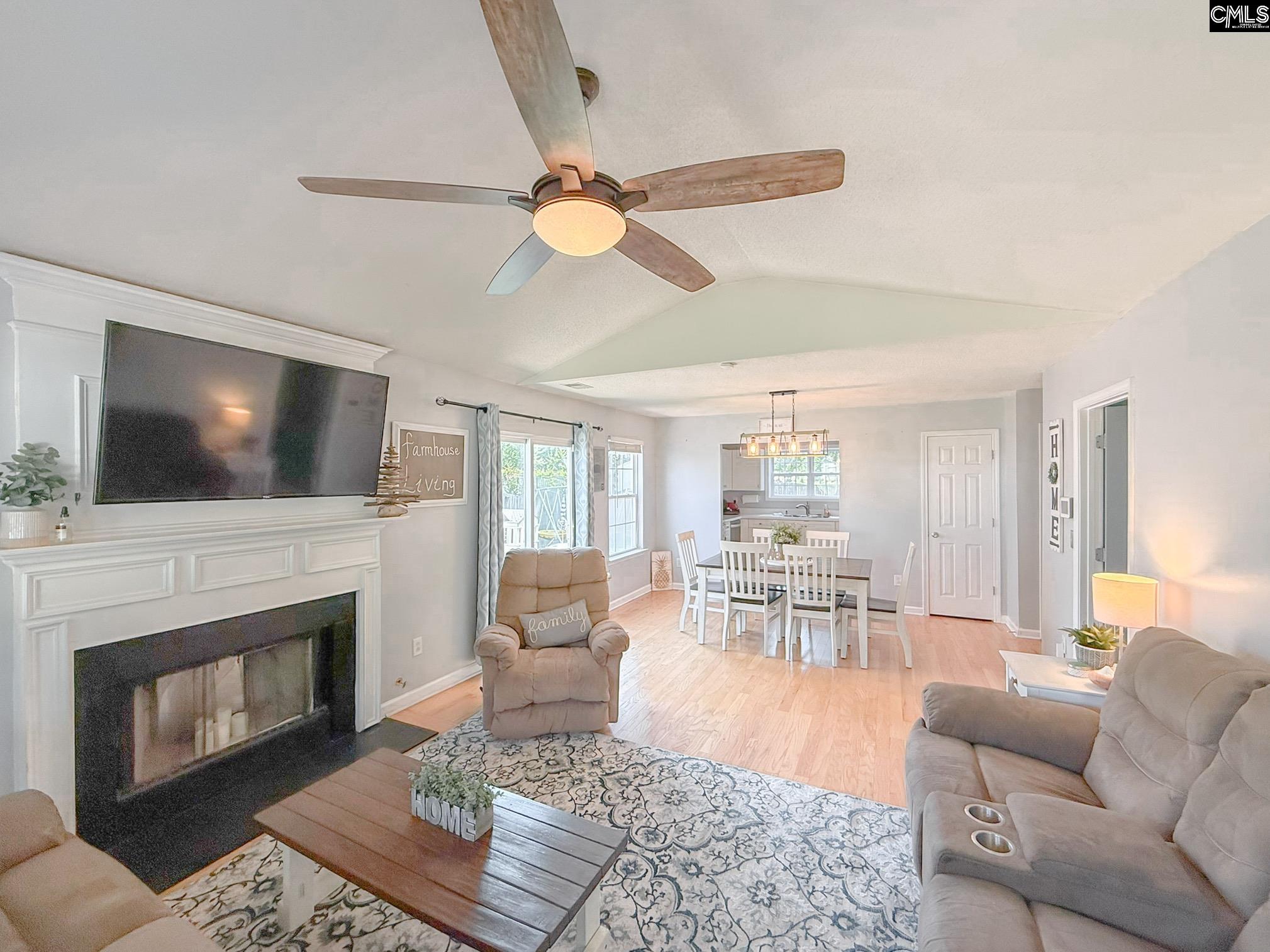 557 Chisolm Way
