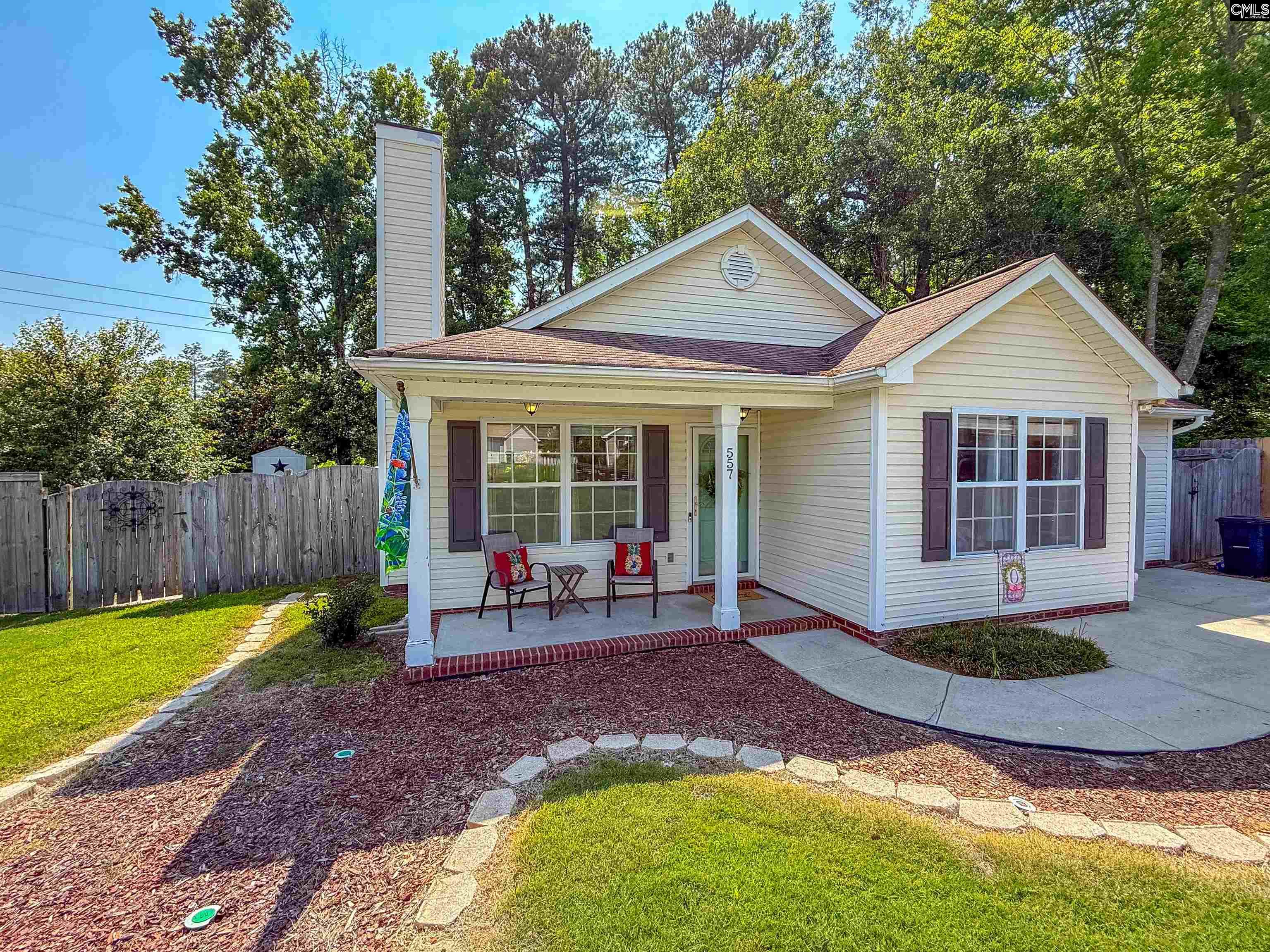 557 Chisolm Way