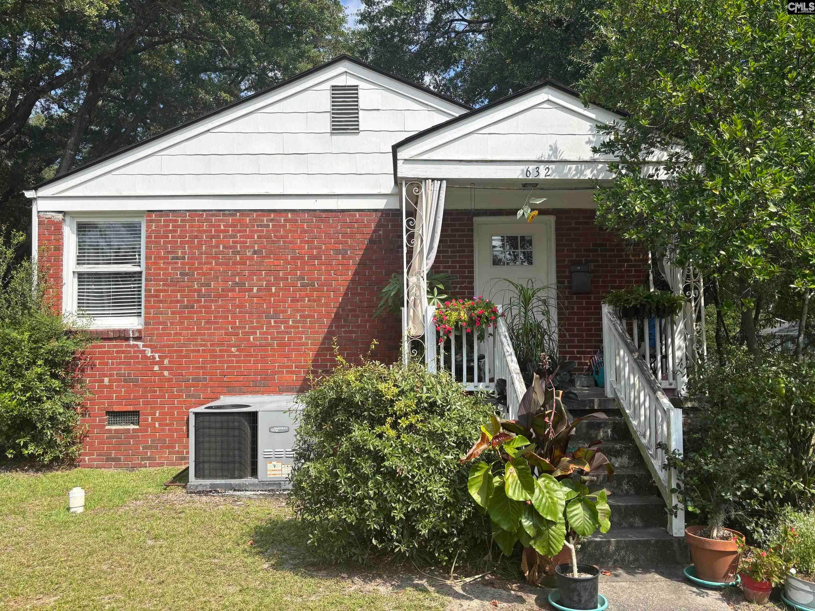 624 S Waccamaw Avenue