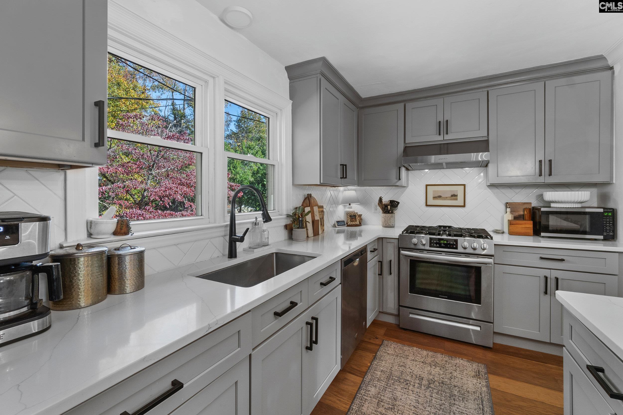 Columbia, South Carolina 29206, United States, 4 Bedrooms Bedrooms, ,3 BathroomsBathrooms,Residential,Pending,27941