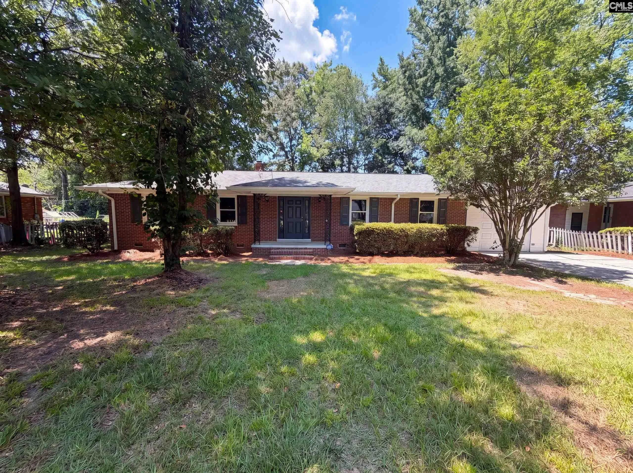 927 Greenlawn Drive