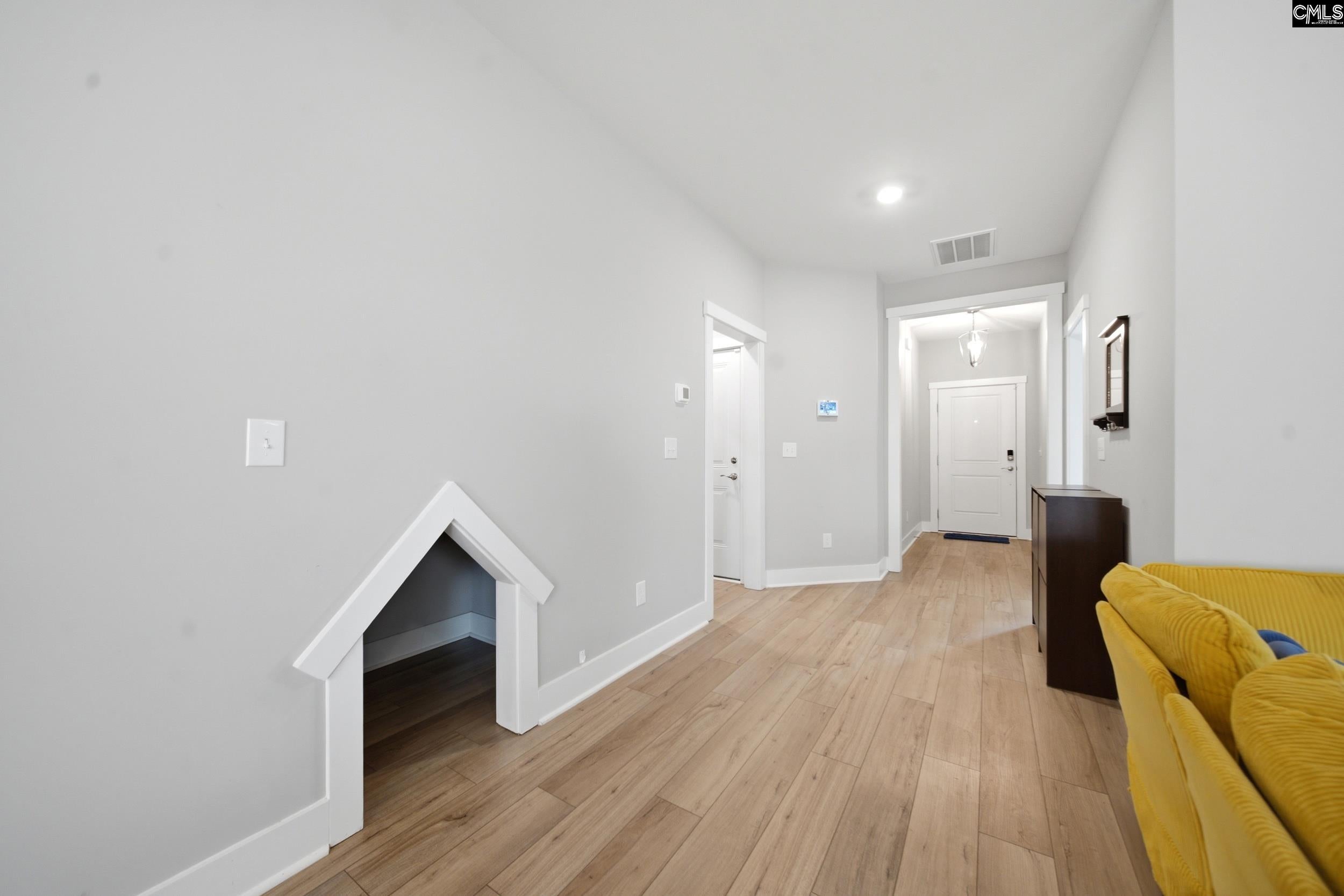 585 Ludlow Lane
