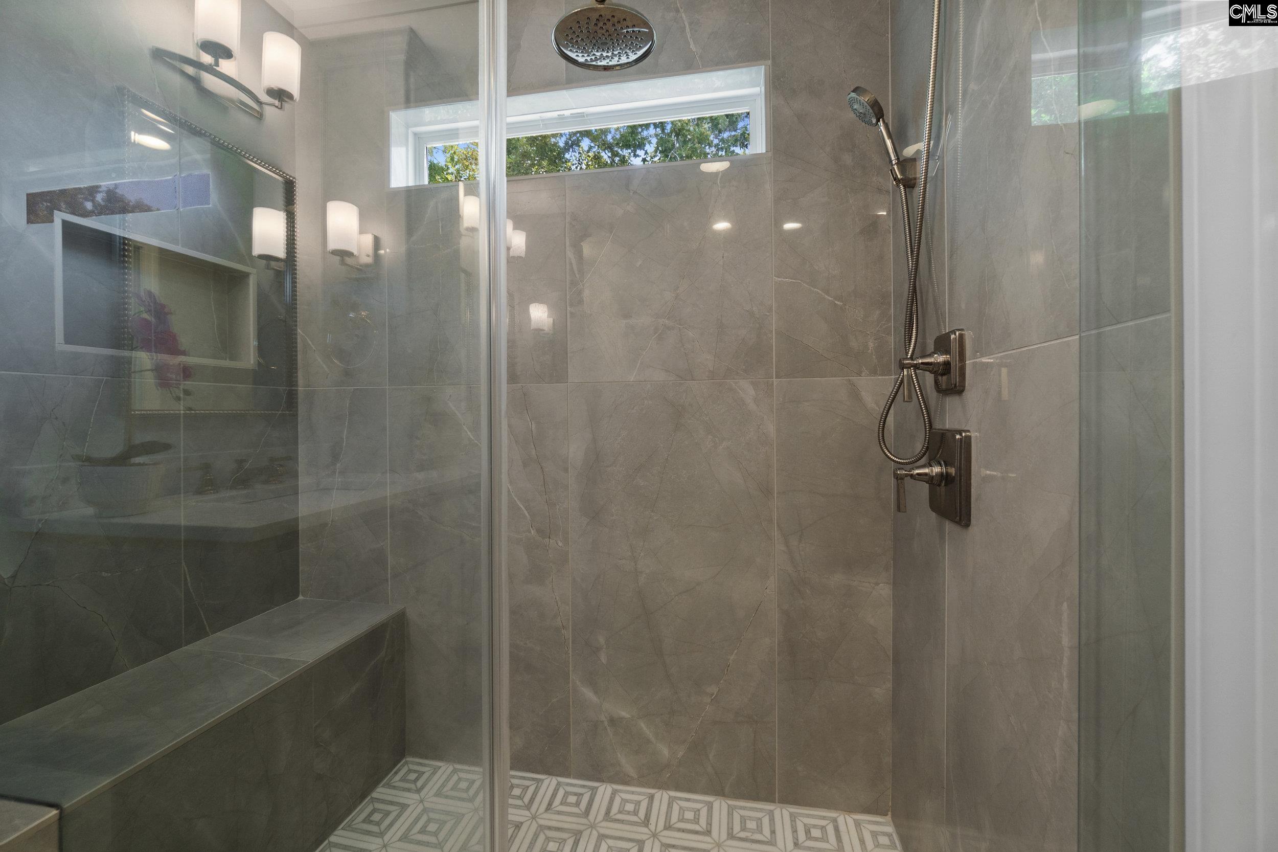 Columbia, South Carolina 29209, United States, 3 Bedrooms Bedrooms, ,3 BathroomsBathrooms,Residential,Pending,168227