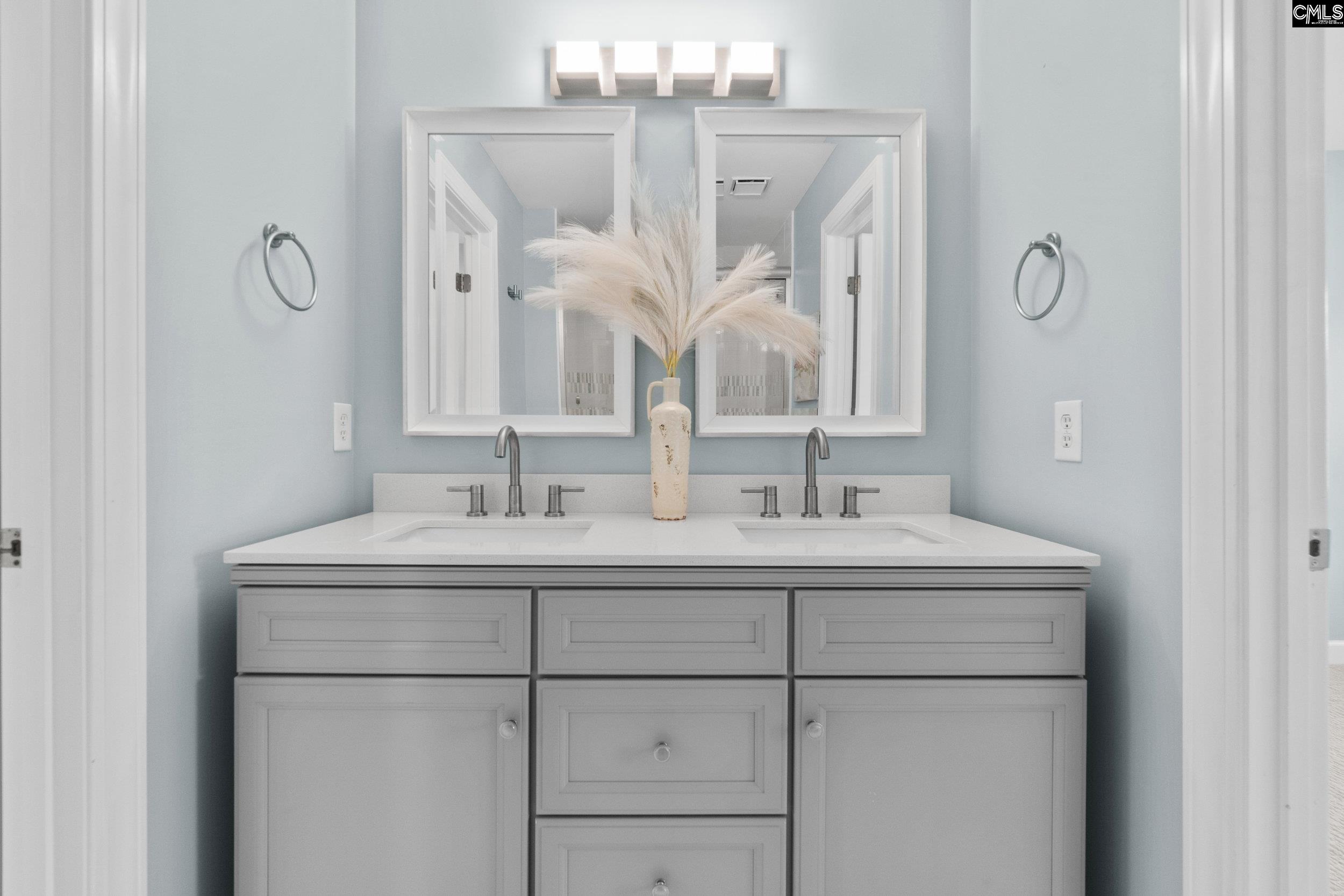 Columbia, South Carolina 29209, United States, 3 Bedrooms Bedrooms, ,3 BathroomsBathrooms,Residential,Pending,168227