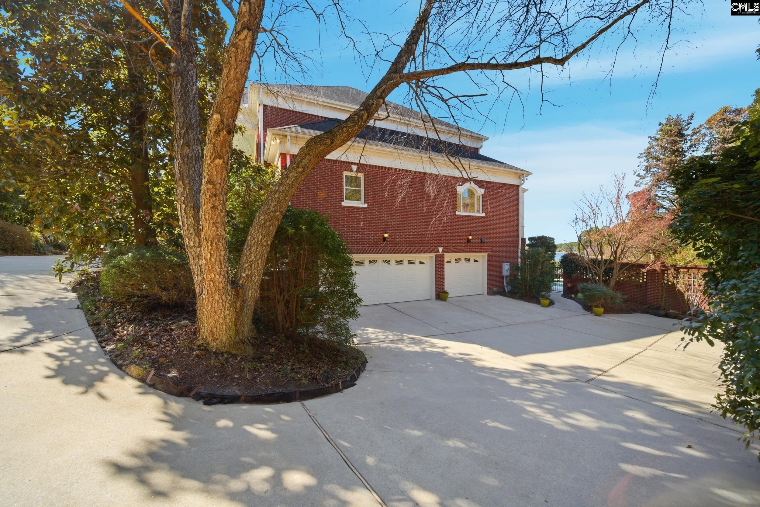 310 Aiken Hunt Circle