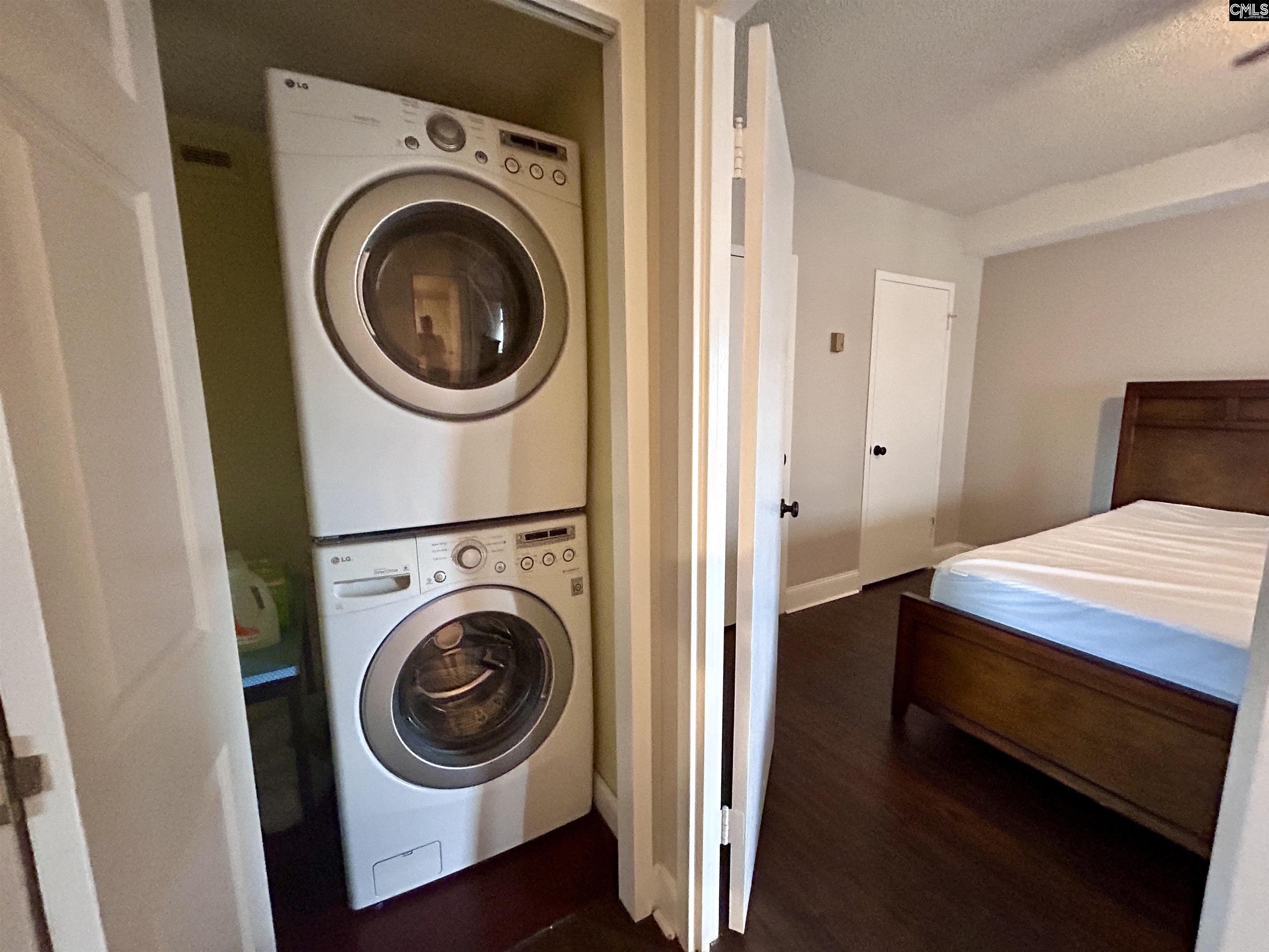 Columbia, South Carolina 29201, United States, 2 Bedrooms Bedrooms, ,1 BathroomBathrooms,Residential,Pending,53583