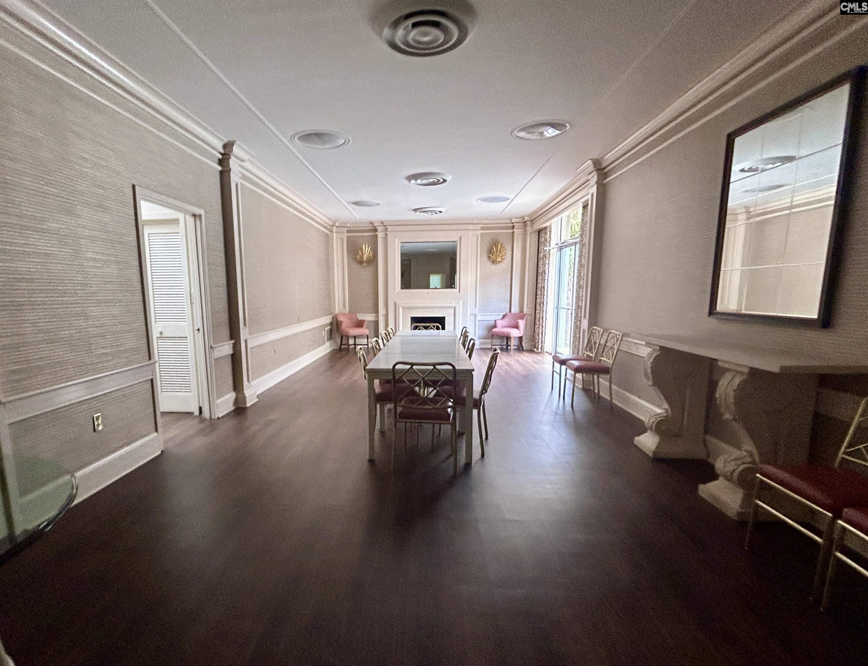 Columbia, South Carolina 29201, United States, 2 Bedrooms Bedrooms, ,1 BathroomBathrooms,Residential,Pending,53583