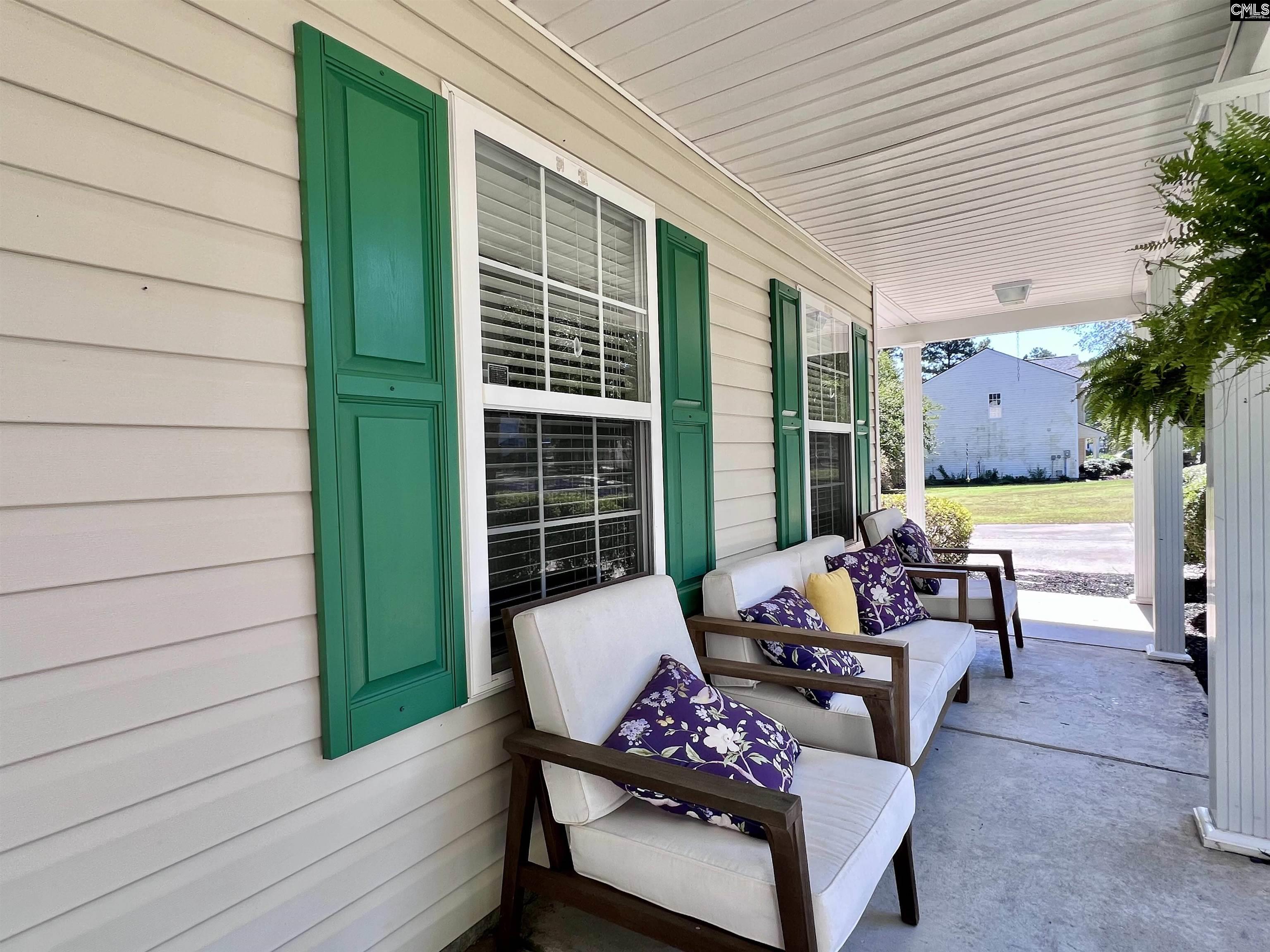 275 Siddington Way