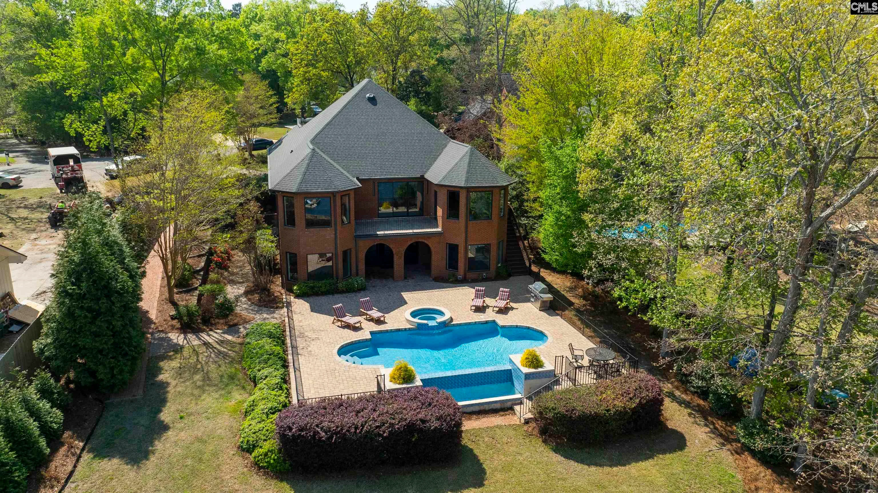 467 Greenetree Lane