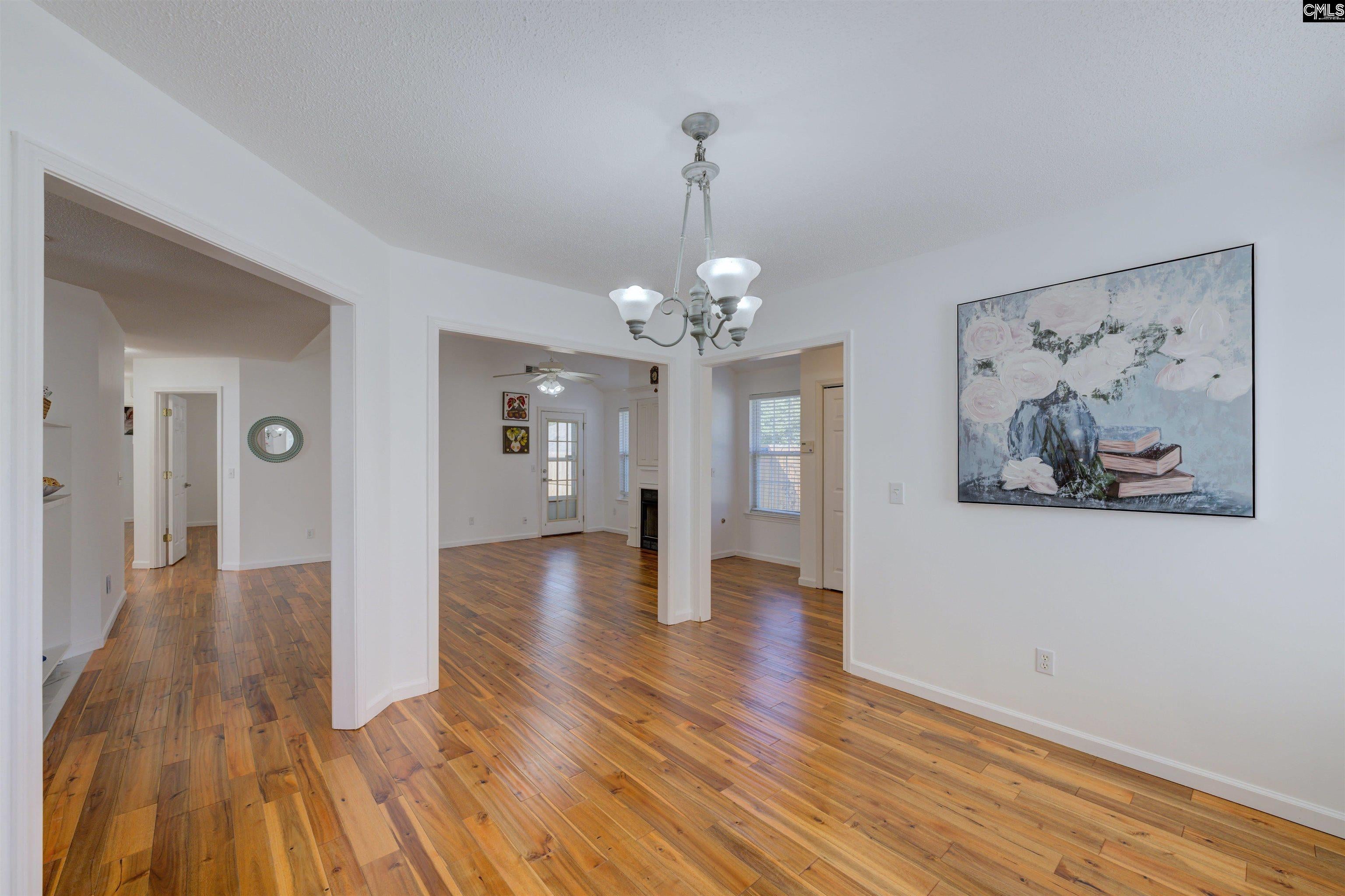 9 Twin Oaks Circle