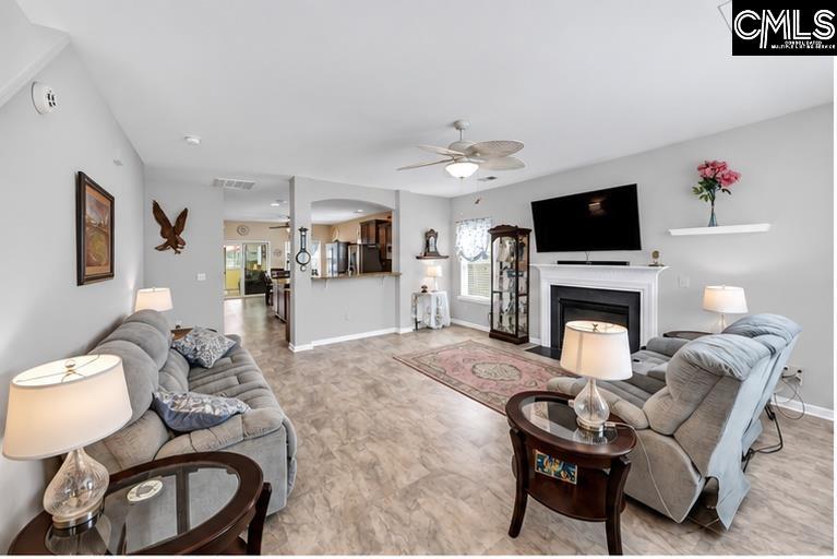 220 Glossy Green Lane