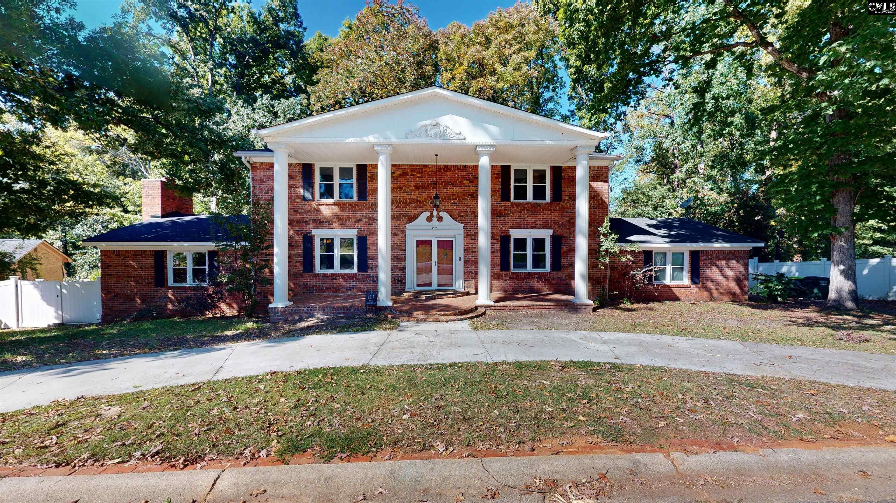 1517 N Woodstream Road