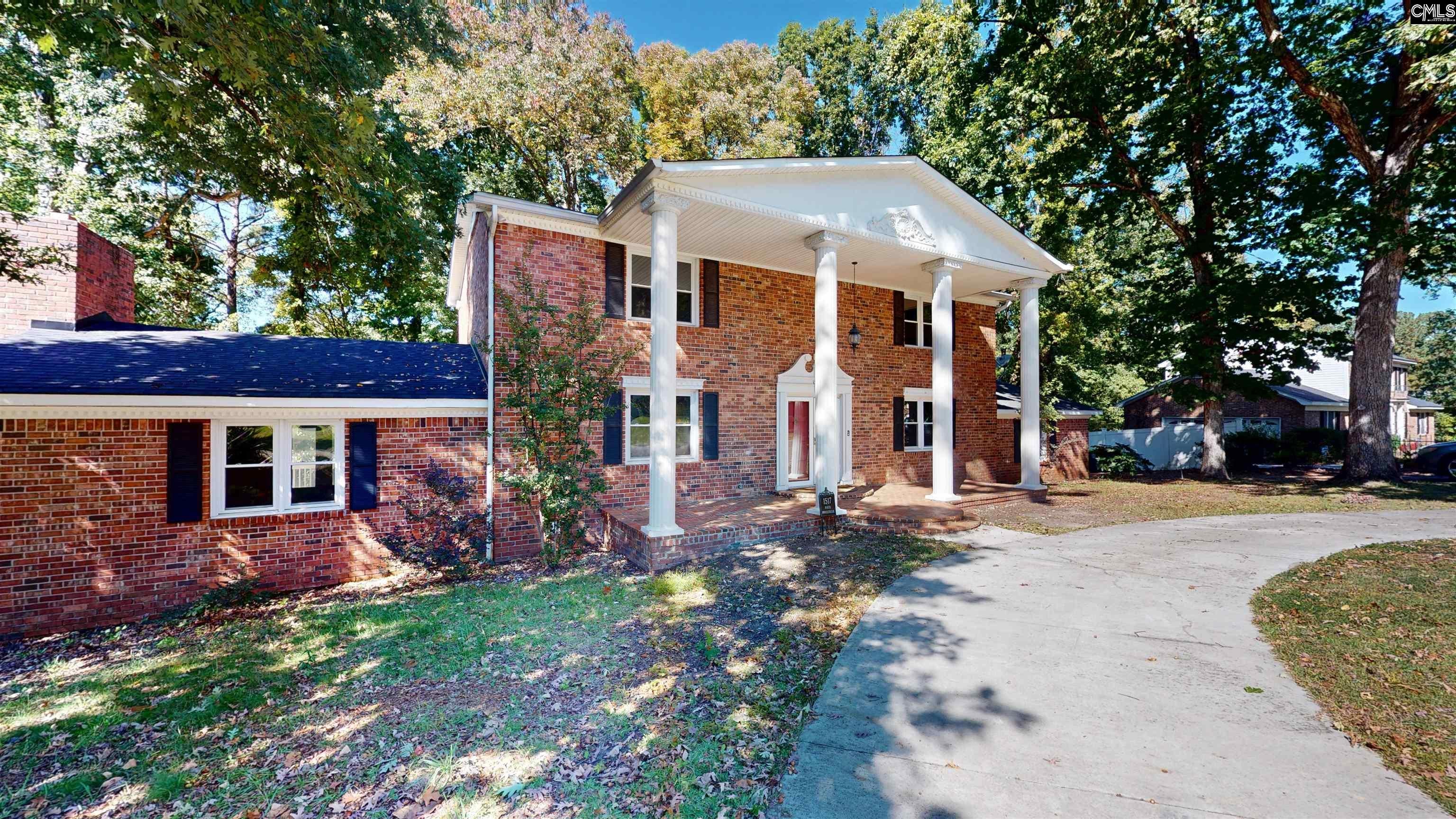 1517 N Woodstream Road