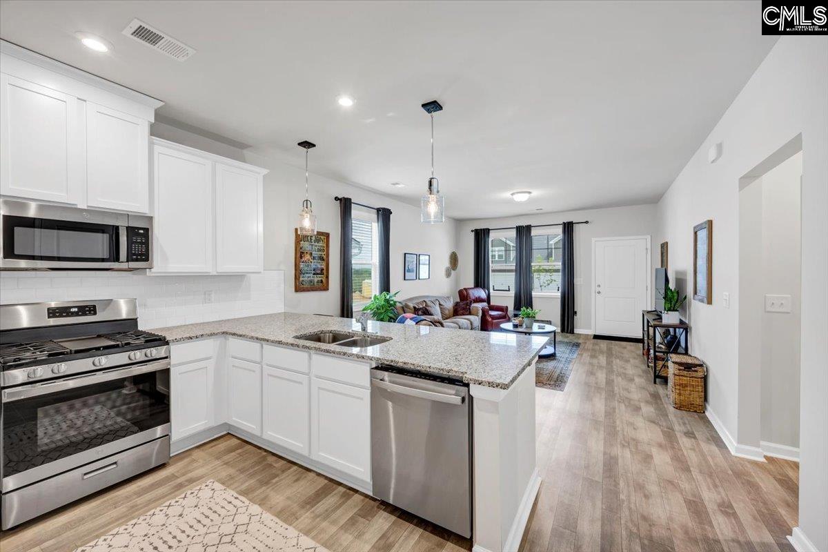 Lexington, South Carolina 29073, United States, 3 Bedrooms Bedrooms, ,3 BathroomsBathrooms,Residential,Pending,117451