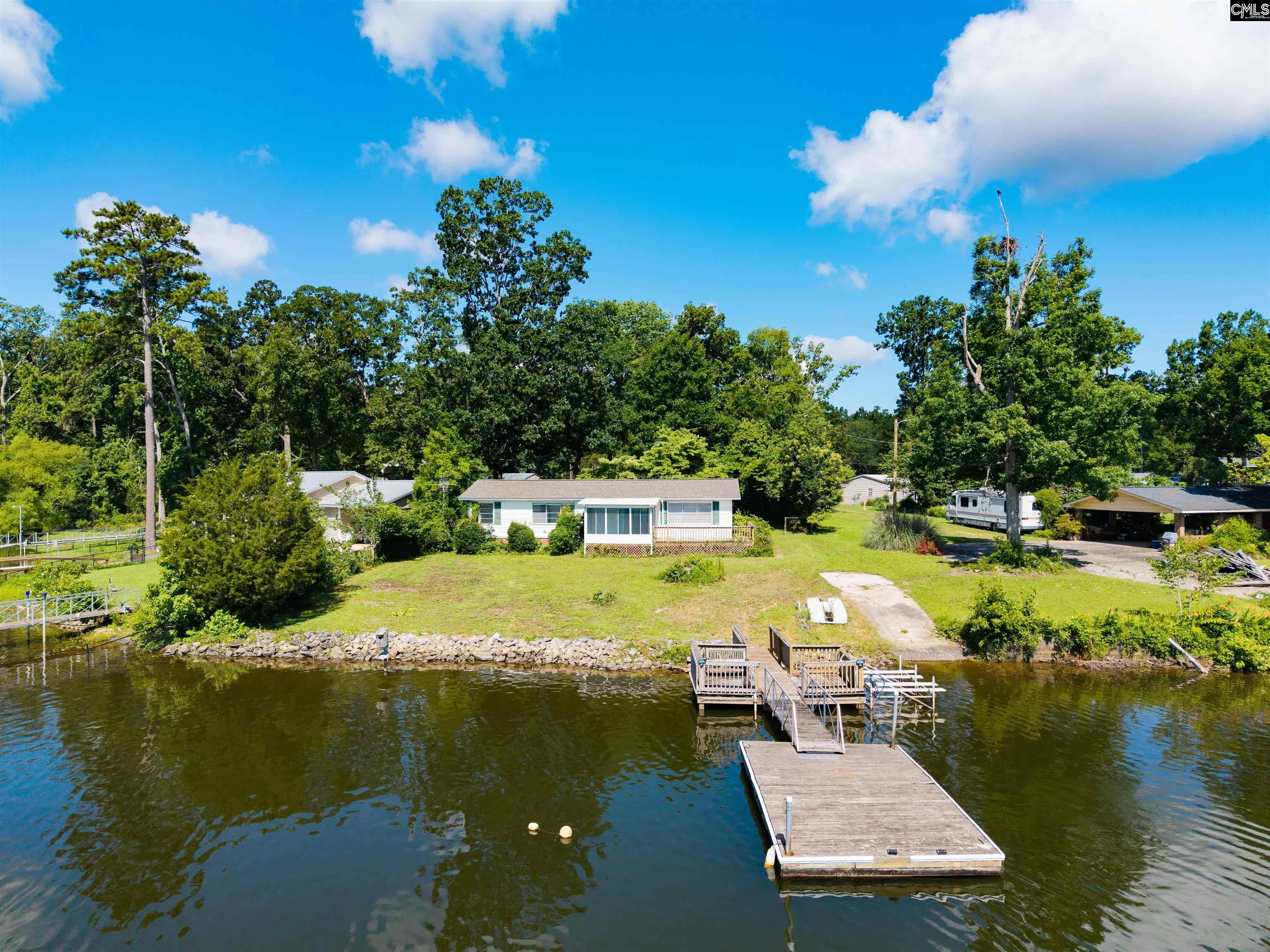 517 Hickory Circle
