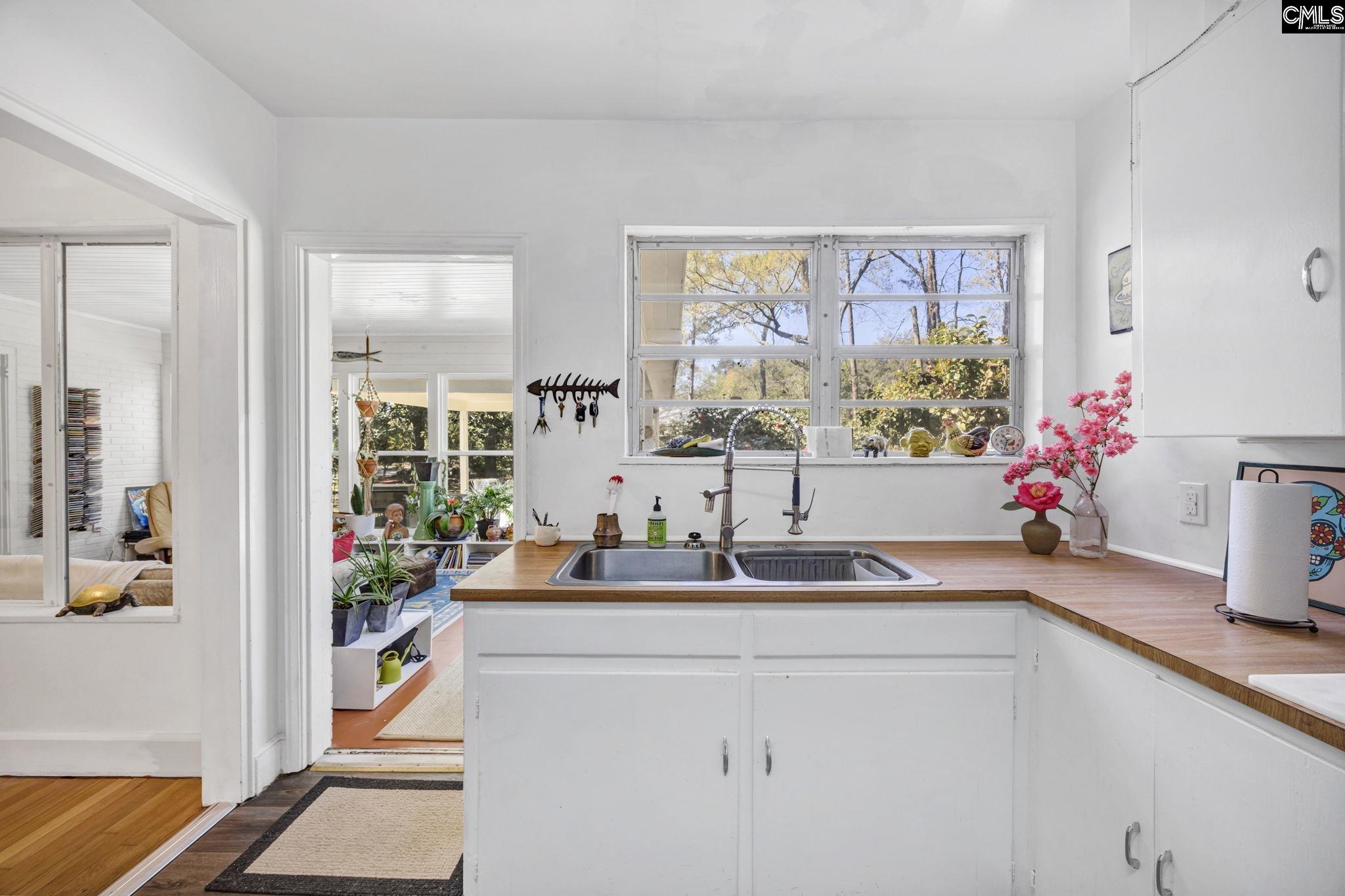 Columbia, South Carolina 29205, United States, 3 Bedrooms Bedrooms, ,2 BathroomsBathrooms,Residential,Pending,96928