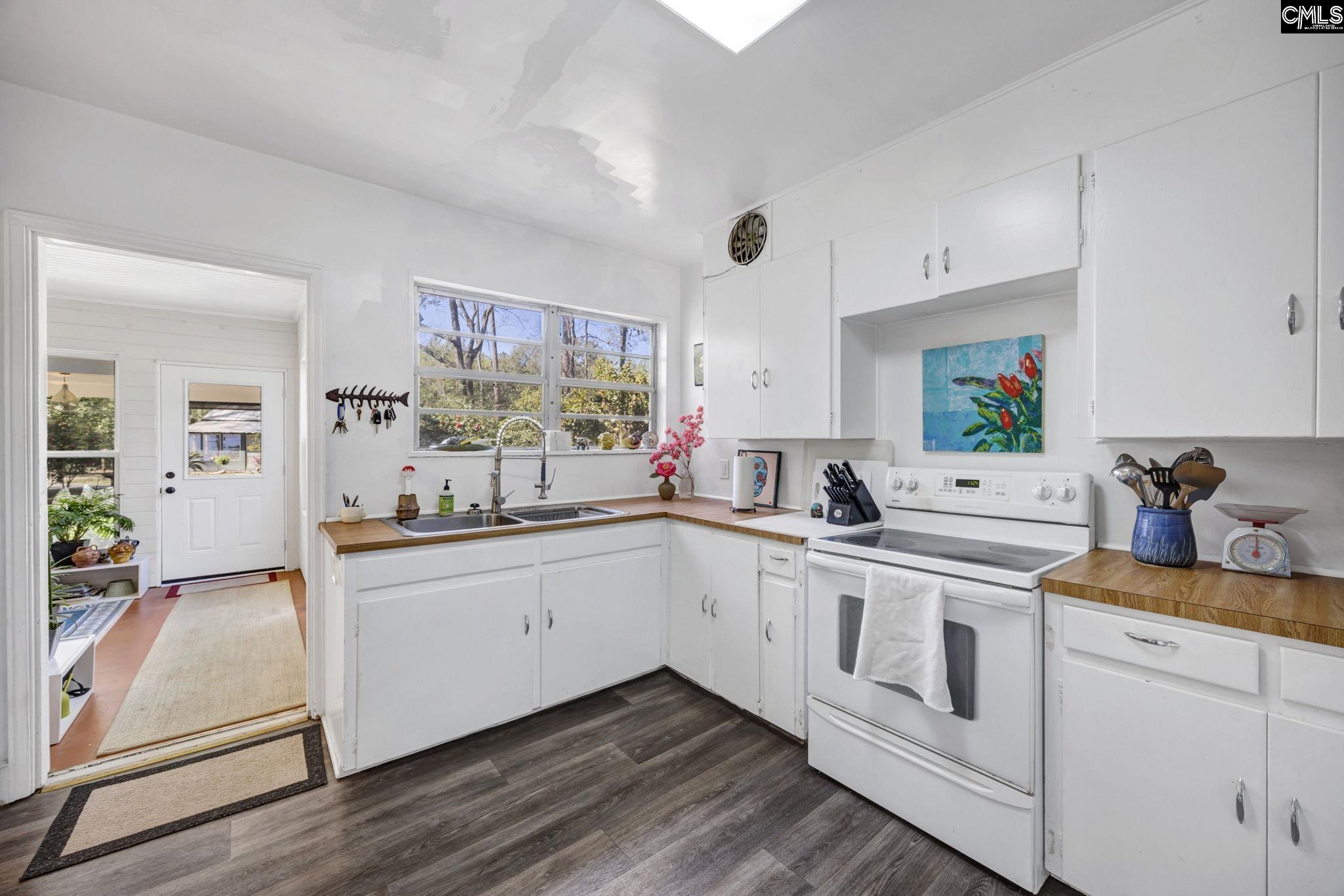 Columbia, South Carolina 29205, United States, 3 Bedrooms Bedrooms, ,2 BathroomsBathrooms,Residential,Pending,96928