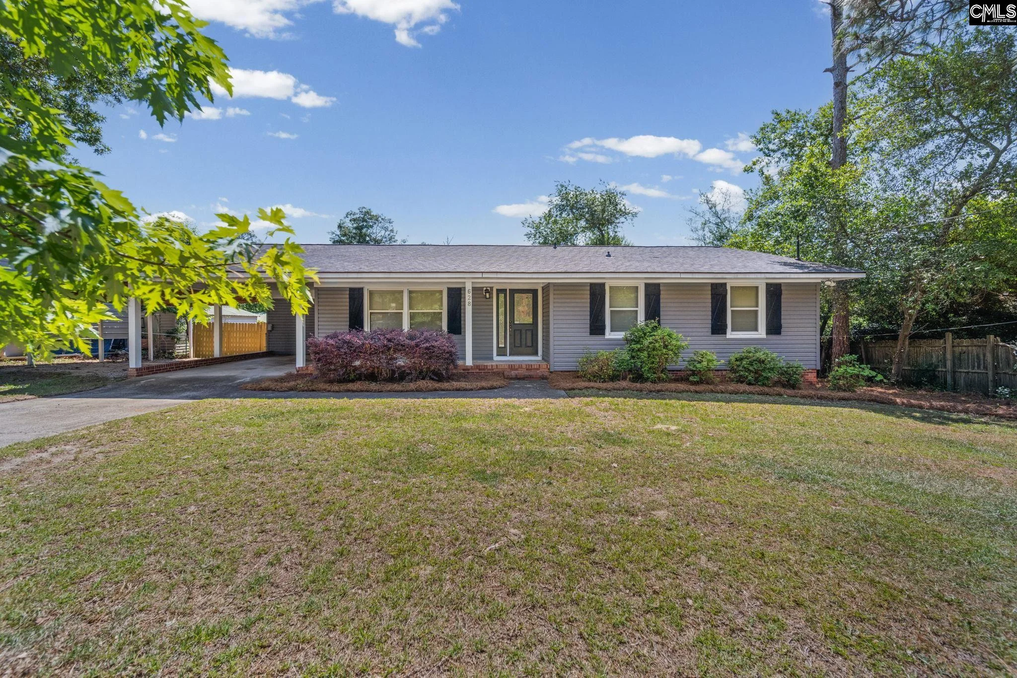 628 Hampton Circle