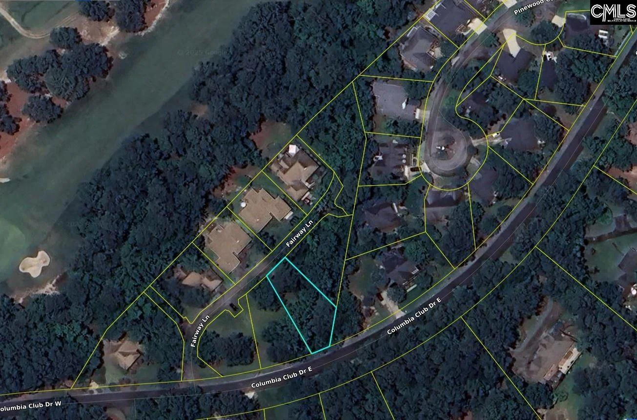 6 Fairway Ln