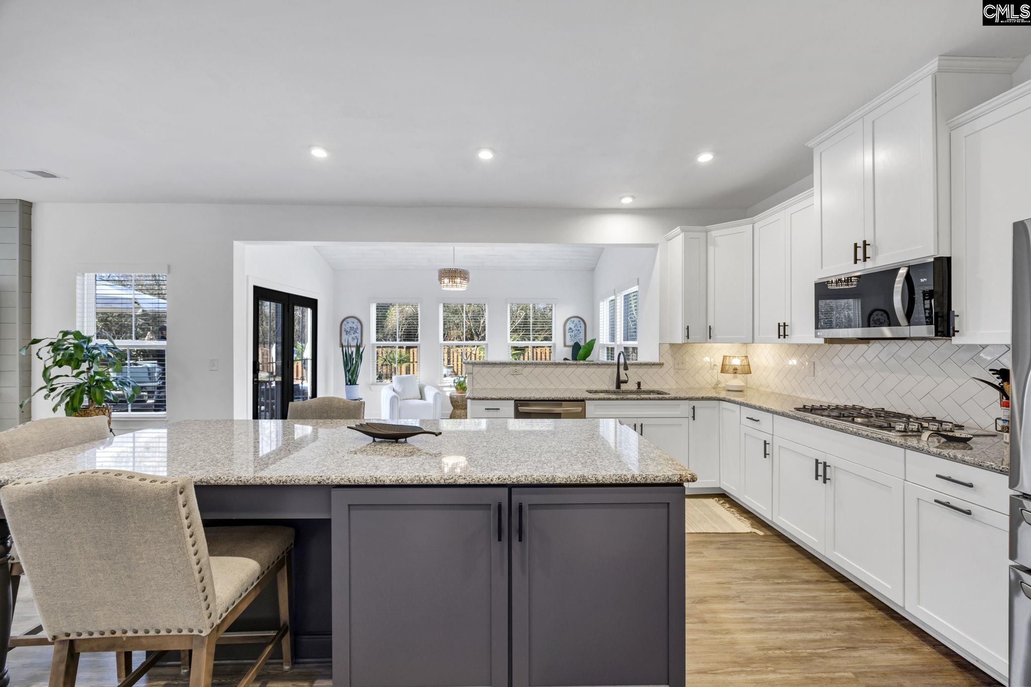 Lexington, South Carolina 29072, United States, 3 Bedrooms Bedrooms, ,3 BathroomsBathrooms,Residential,Pending,928