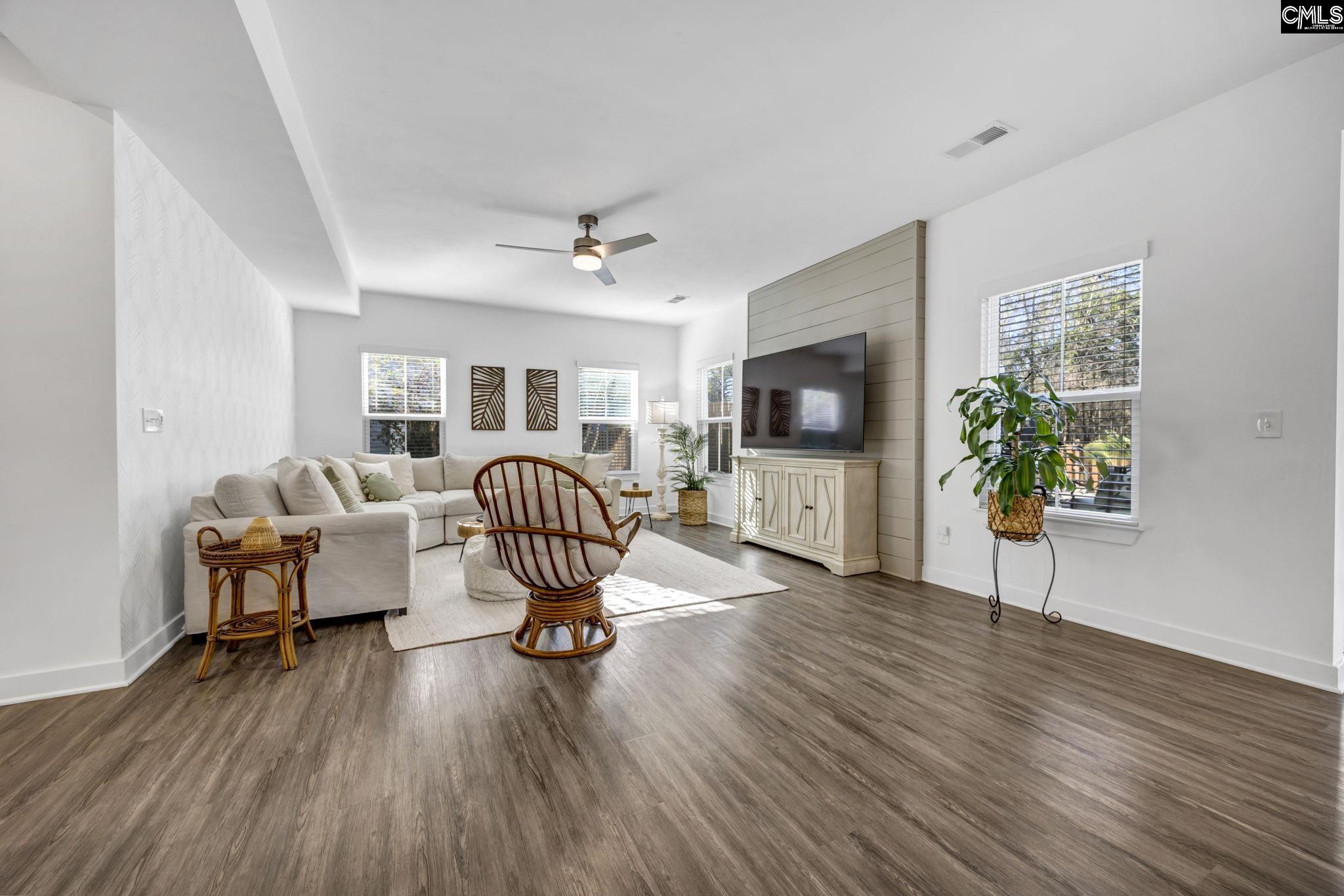 Lexington, South Carolina 29072, United States, 3 Bedrooms Bedrooms, ,3 BathroomsBathrooms,Residential,Pending,928