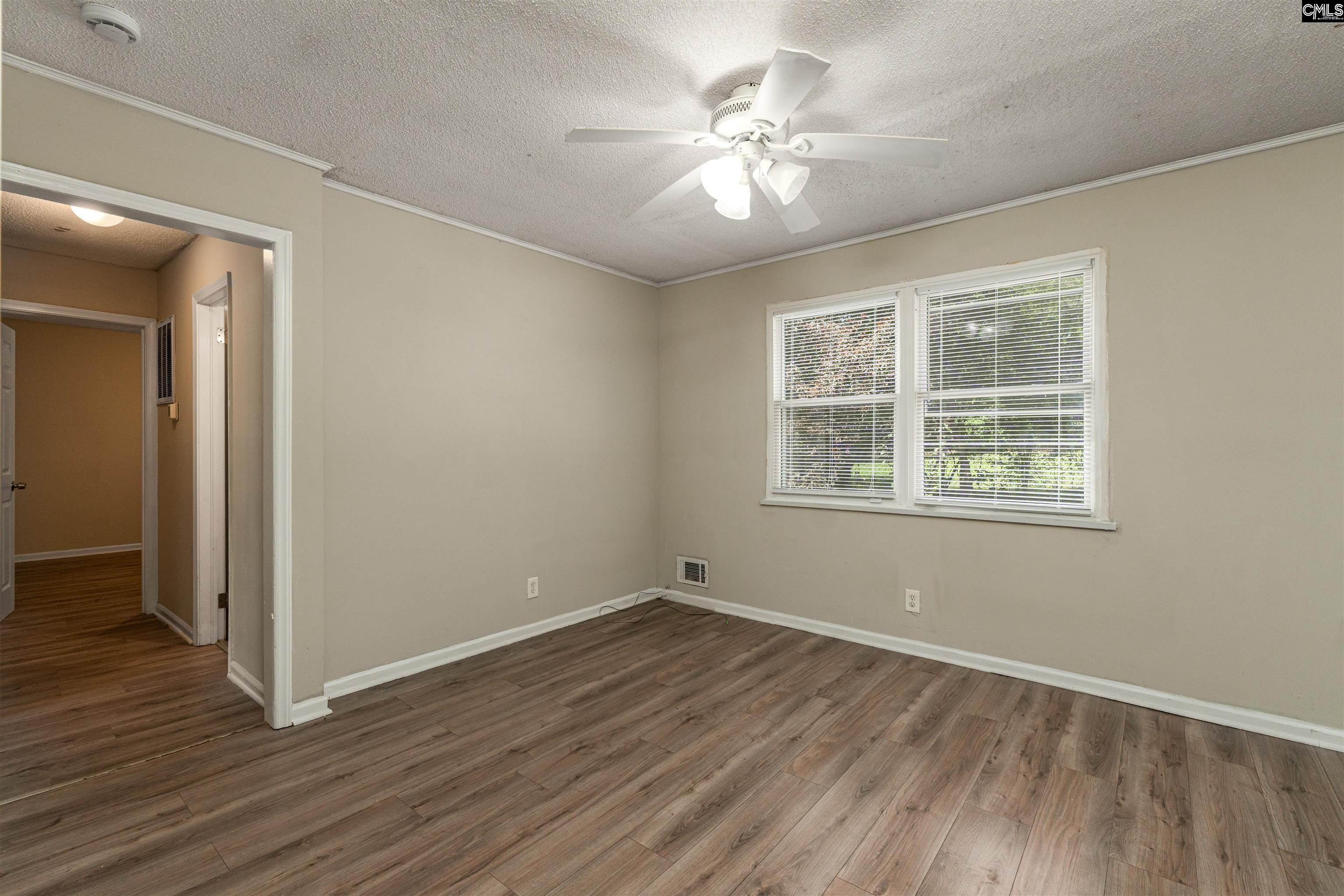 1001 Swan Lane