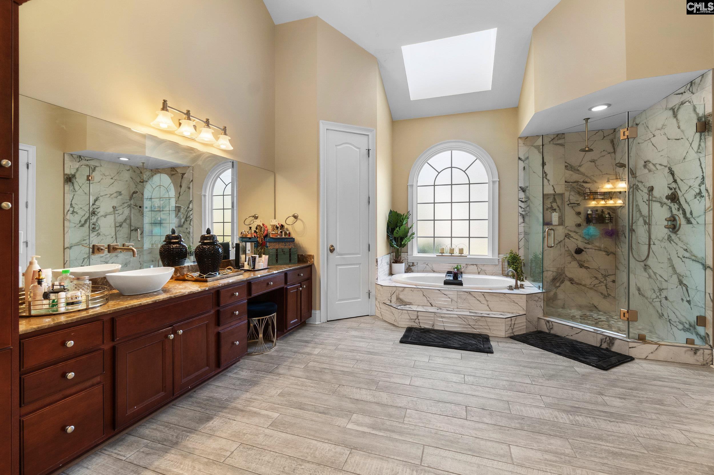 Irmo, South Carolina 29063, United States, 6 Bedrooms Bedrooms, ,5 BathroomsBathrooms,Residential,Active,135979