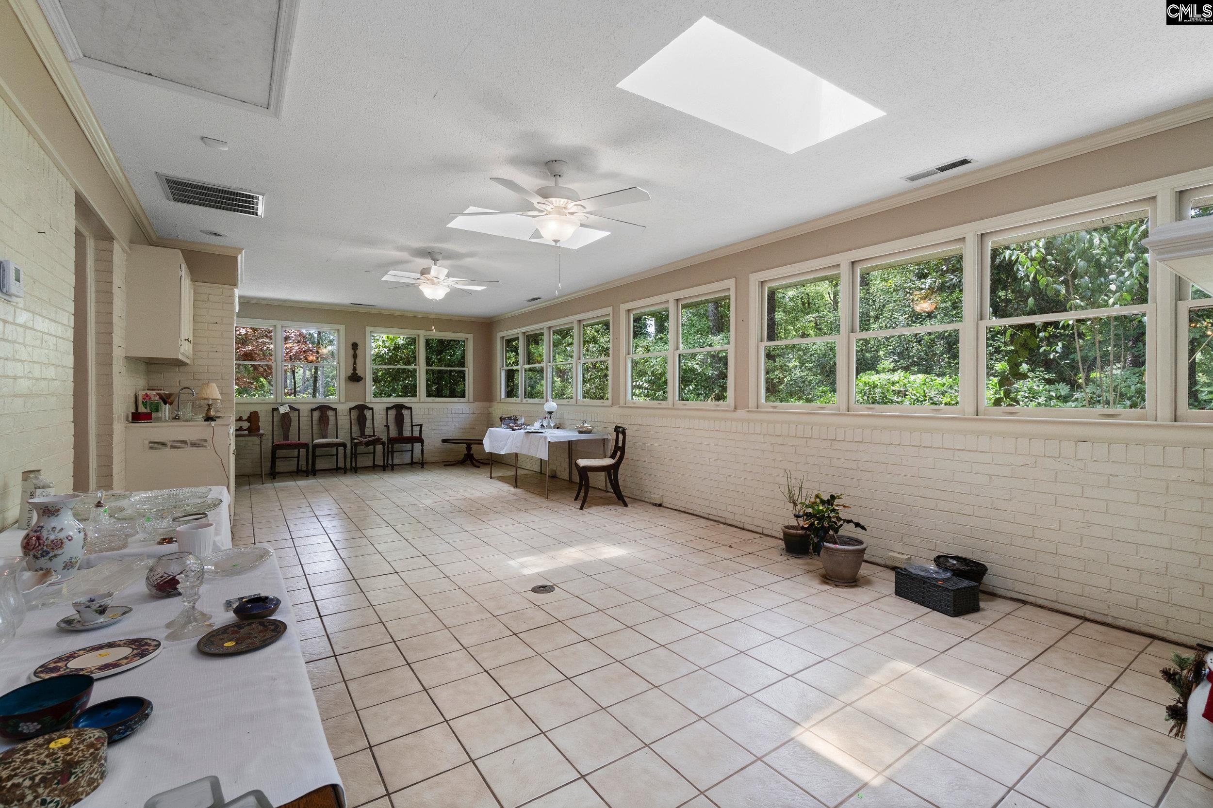 Forest Acres, South Carolina 29206, United States, 3 Bedrooms Bedrooms, ,2 BathroomsBathrooms,Residential,Pending,53998