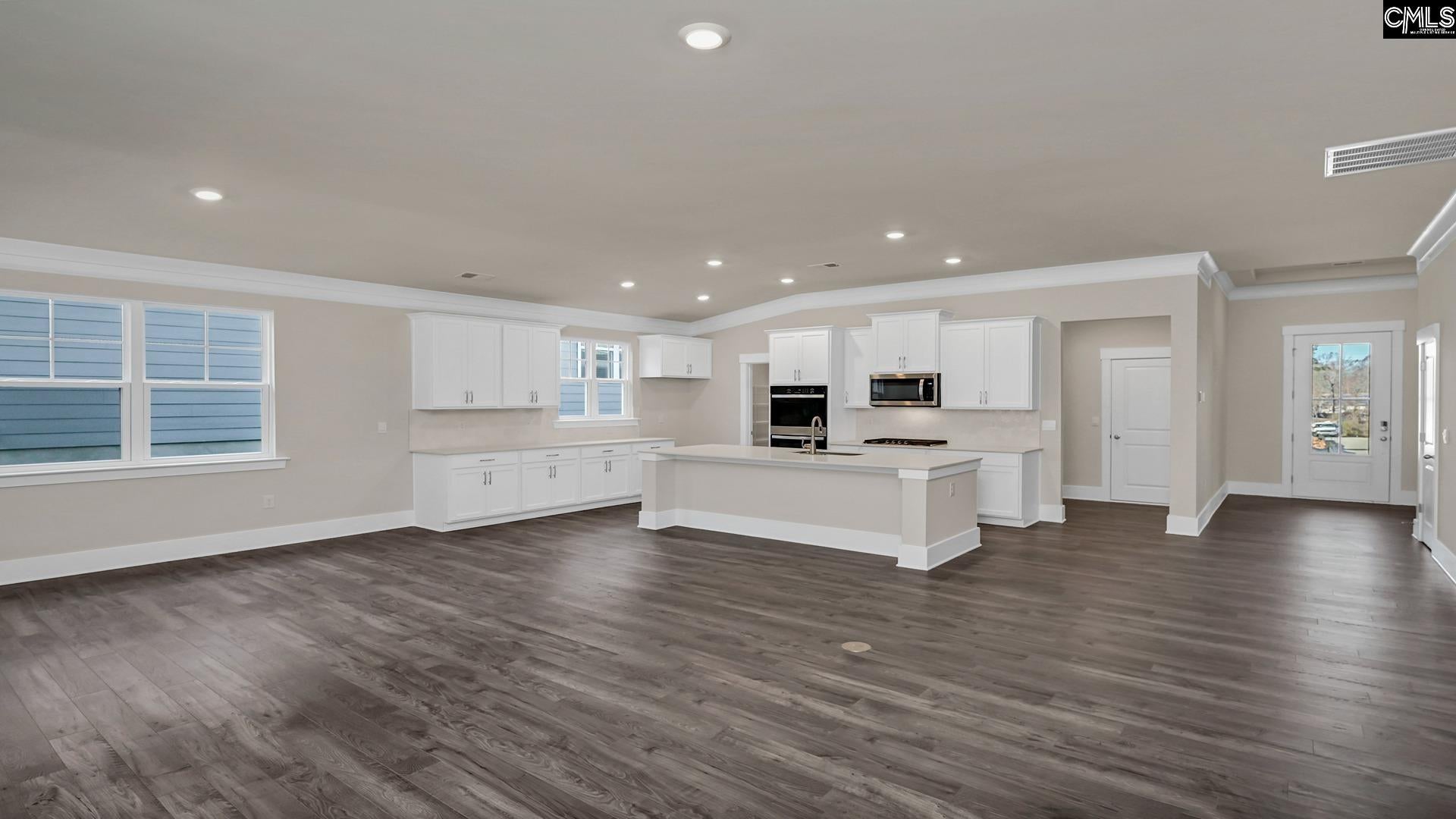 521 Tall Grass Trail