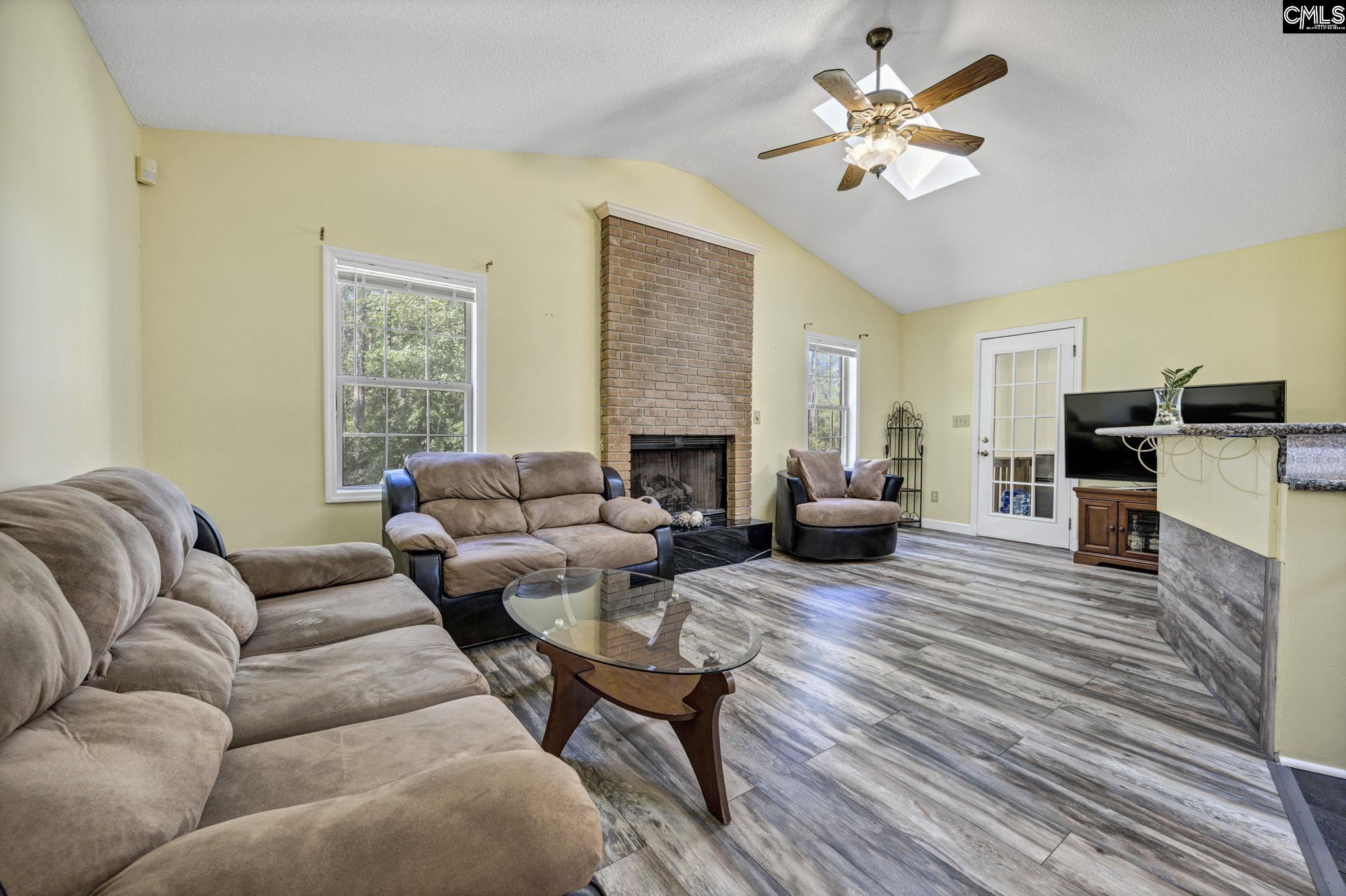 Elgin, South Carolina 29045, United States, 5 Bedrooms Bedrooms, ,4 BathroomsBathrooms,Residential,Active,201065