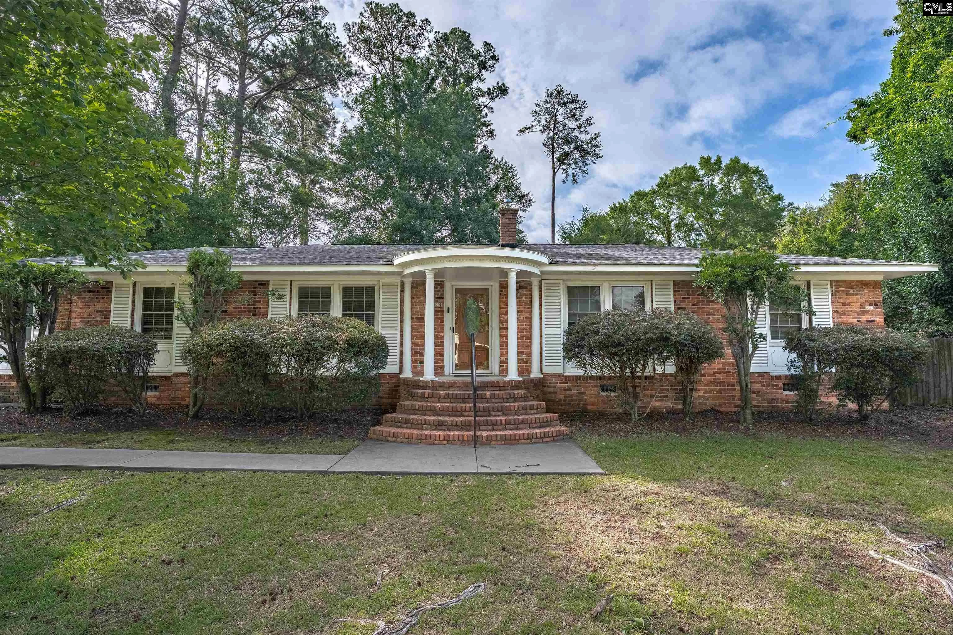 824 Fairwood Drive