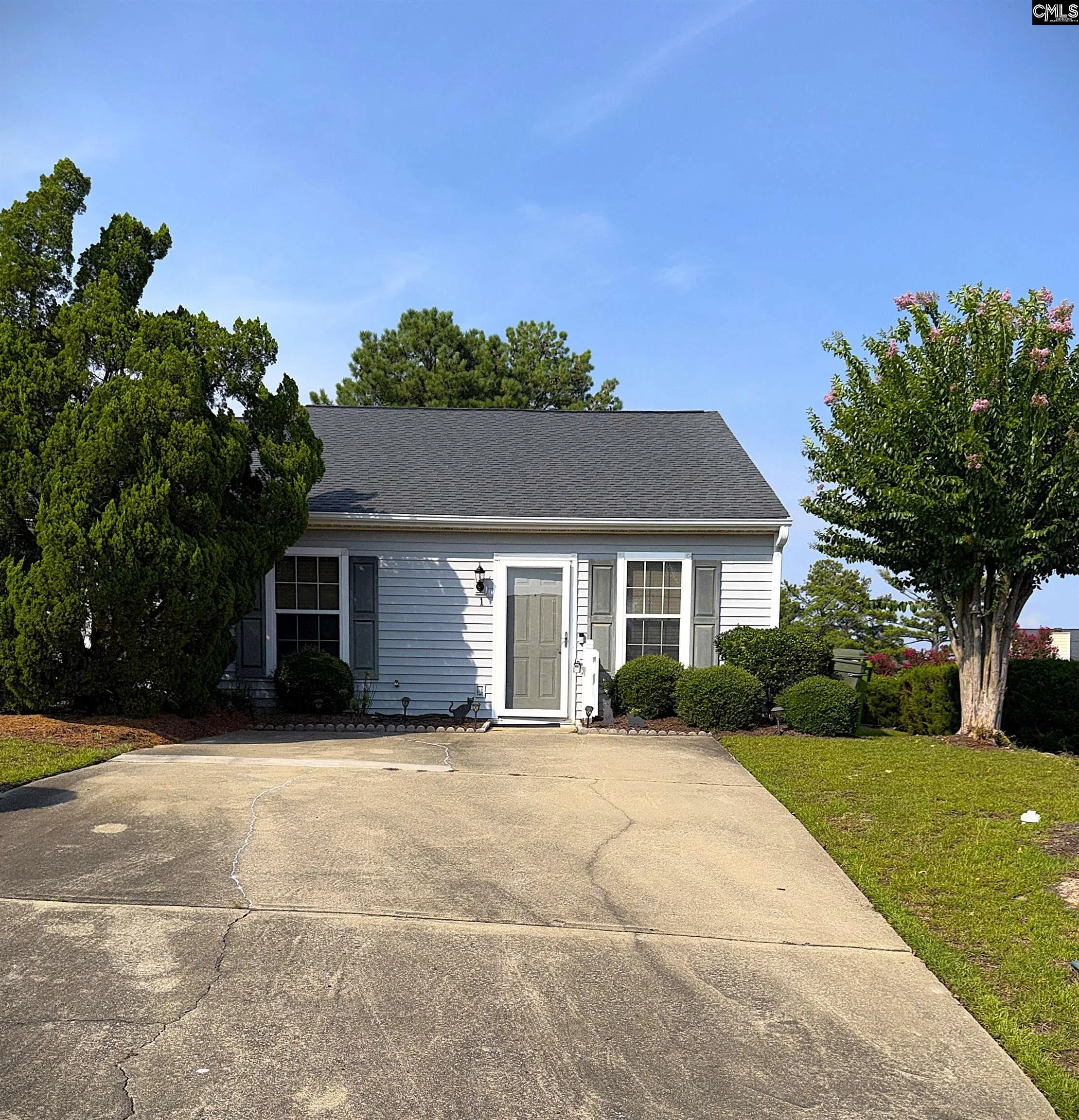 1 Coachtrail Lane
