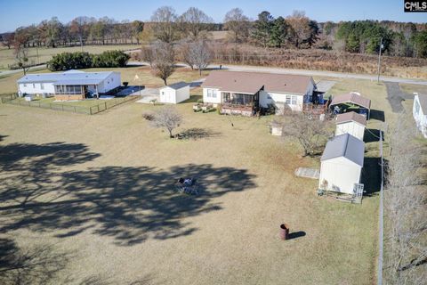 A home in Summerton