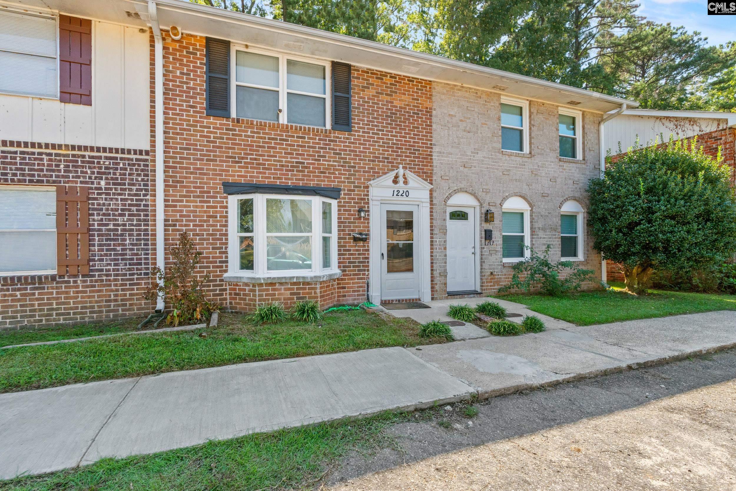 1220 Grove Park Lane
