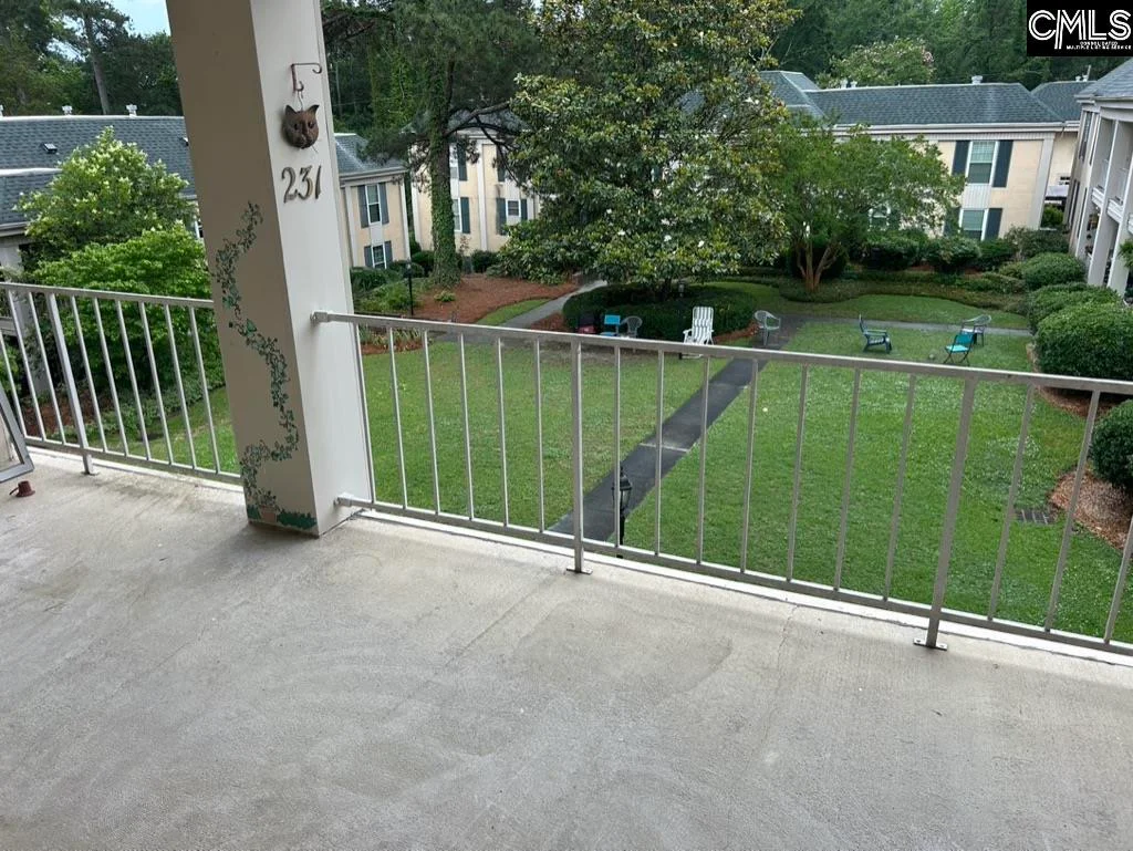 3600 Chateau Drive Unit L231
