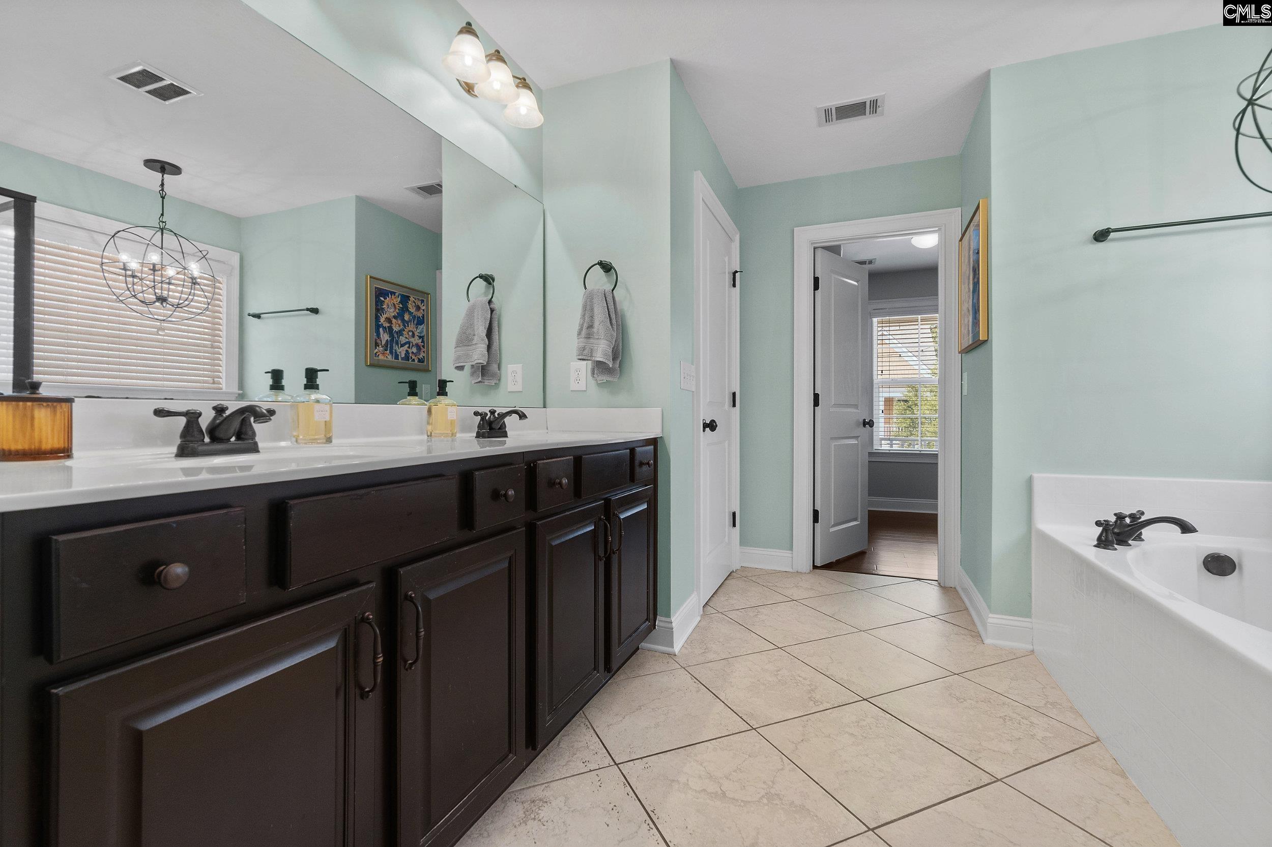 Columbia, South Carolina 29205, United States, 4 Bedrooms Bedrooms, ,3 BathroomsBathrooms,Residential,Active,144537